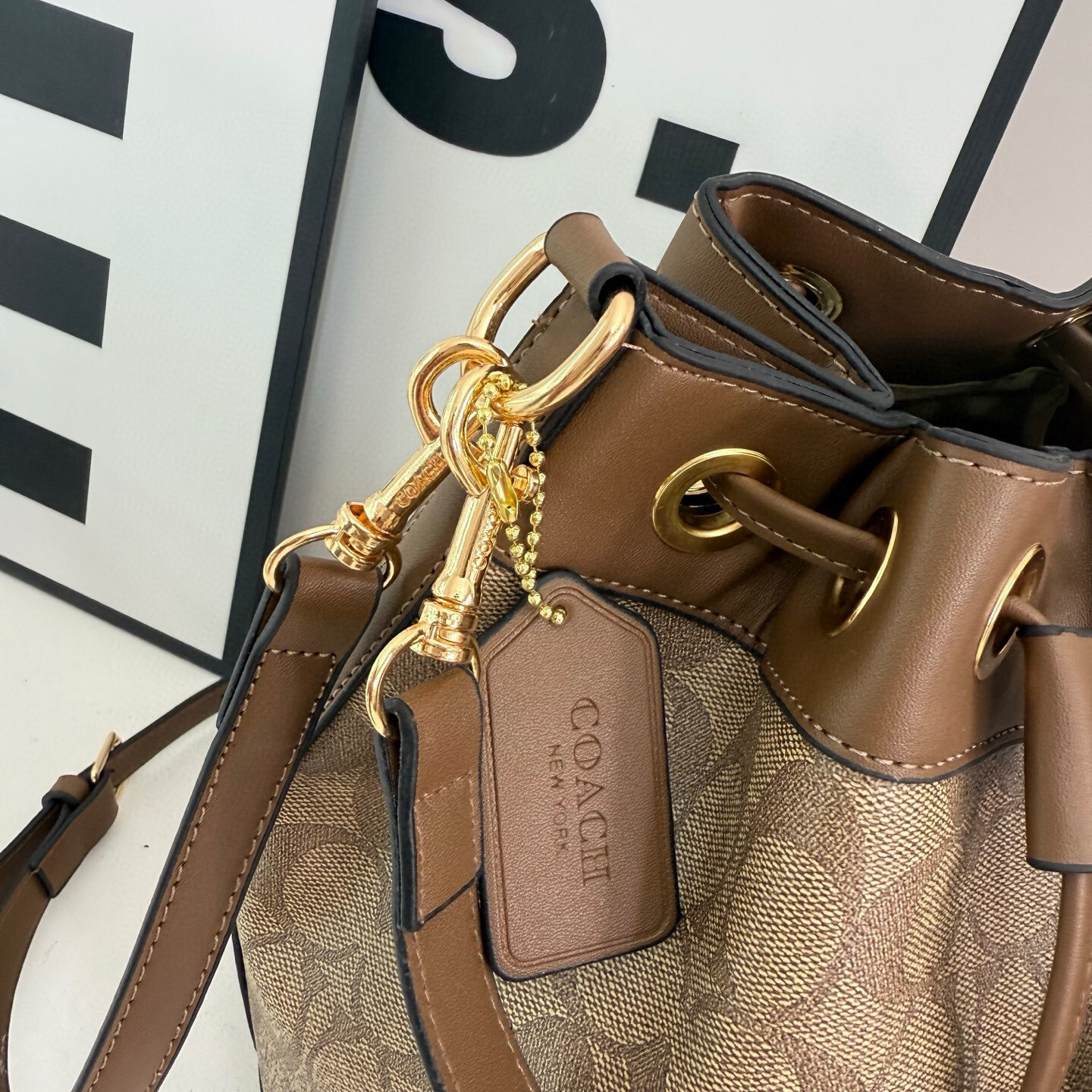 37$ dh COACH 7705 Shoulder bag size 32x27x15 cm 71452623670 DX670 gallery