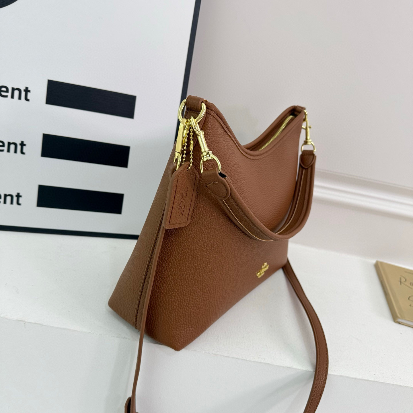 37$ dh COACH 98010 Shoulder bag size 33X25X11 CM 91457623577 DX608 gallery