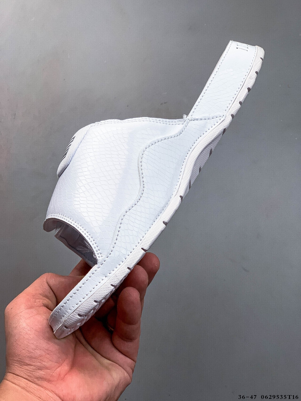 38$ AIR JORDAN HYDRO XI RETRO size 36-45 419620 QT126 gallery