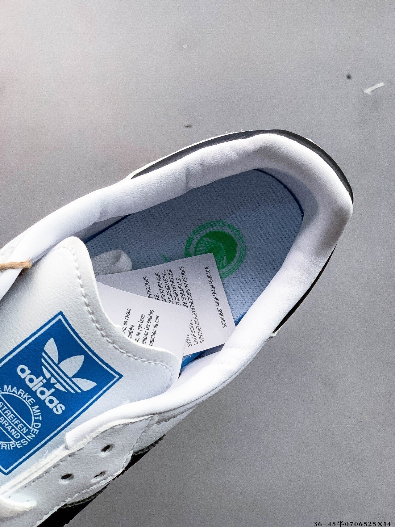 38$ Adidas Samba OG size 36-45 half 618490 QT486 gallery