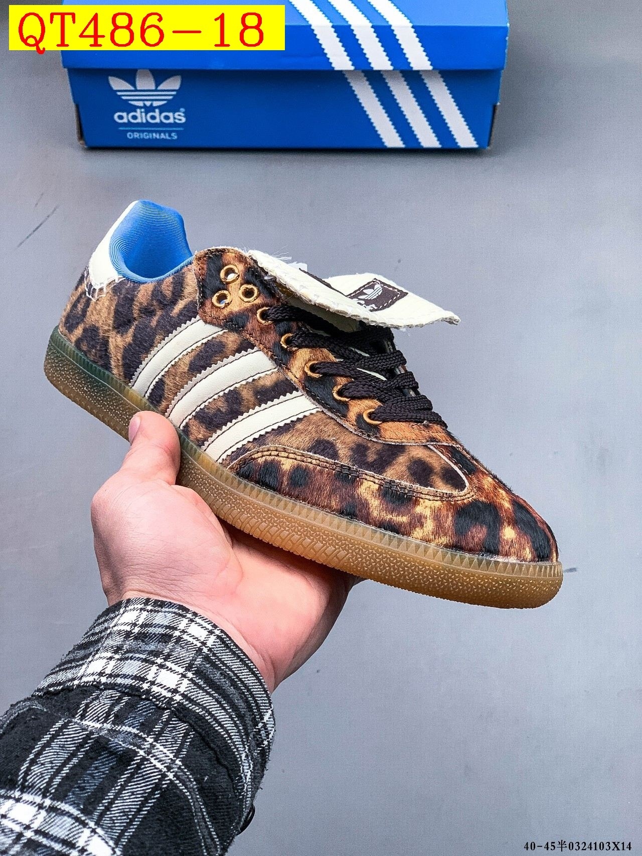38$ Adidas Samba OG size 36-45 half 618490 QT486 gallery