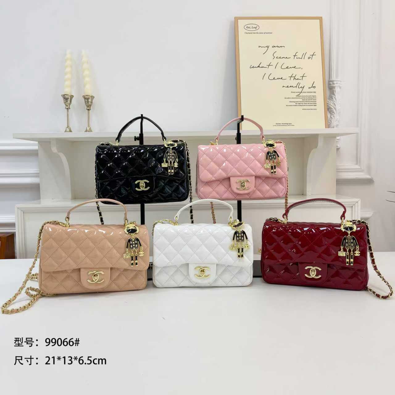 38$ Chanel Shoulder bag size 21x13x6cm 214462 BYA403 gallery