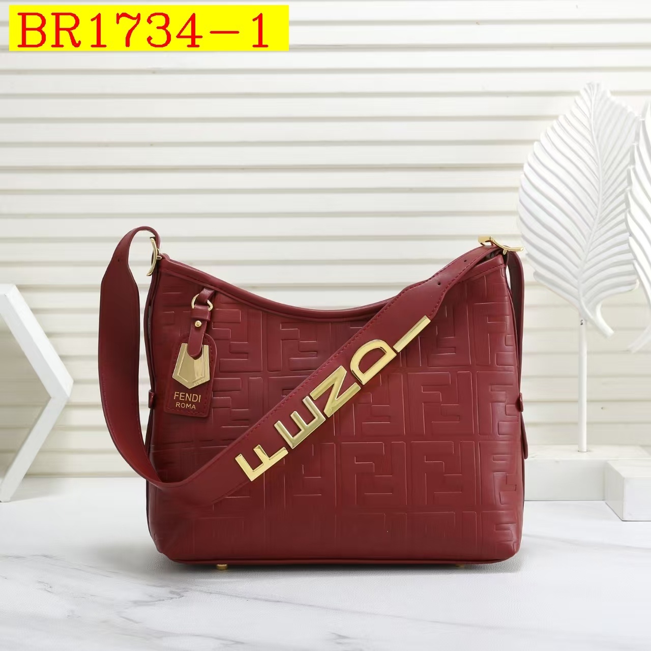 38$ FENDI 5632 Shoulder bag size 32x27x12 cm 417610 BR1734 gallery