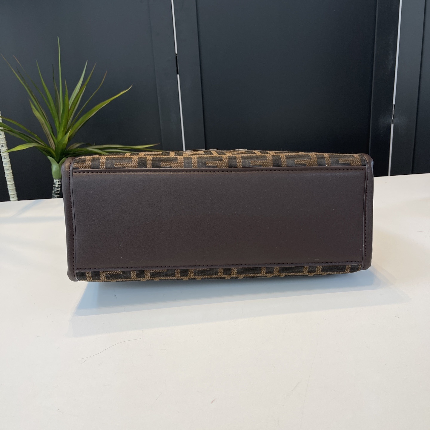 38$ Fendi handbag size 33x27x14cm 016474 BYA471 gallery