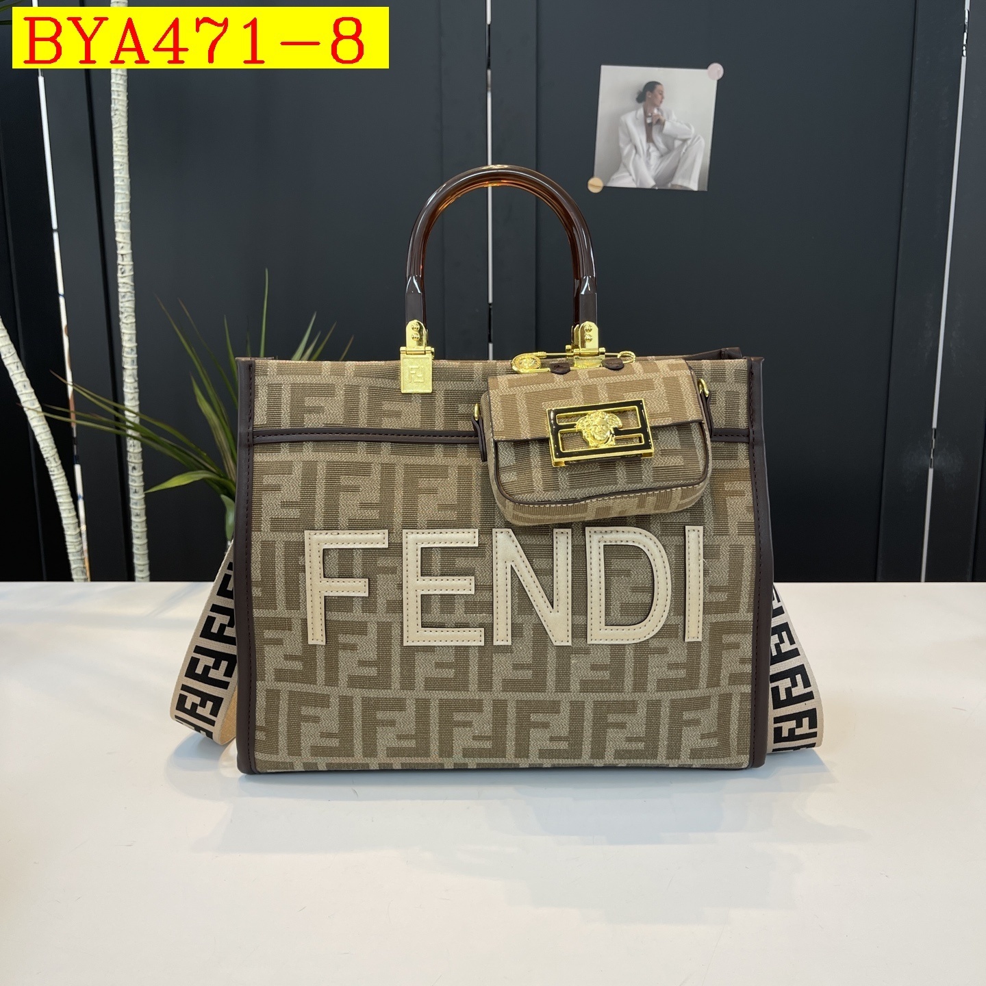 38$ Fendi handbag size 33x27x14cm 016474 BYA471 gallery