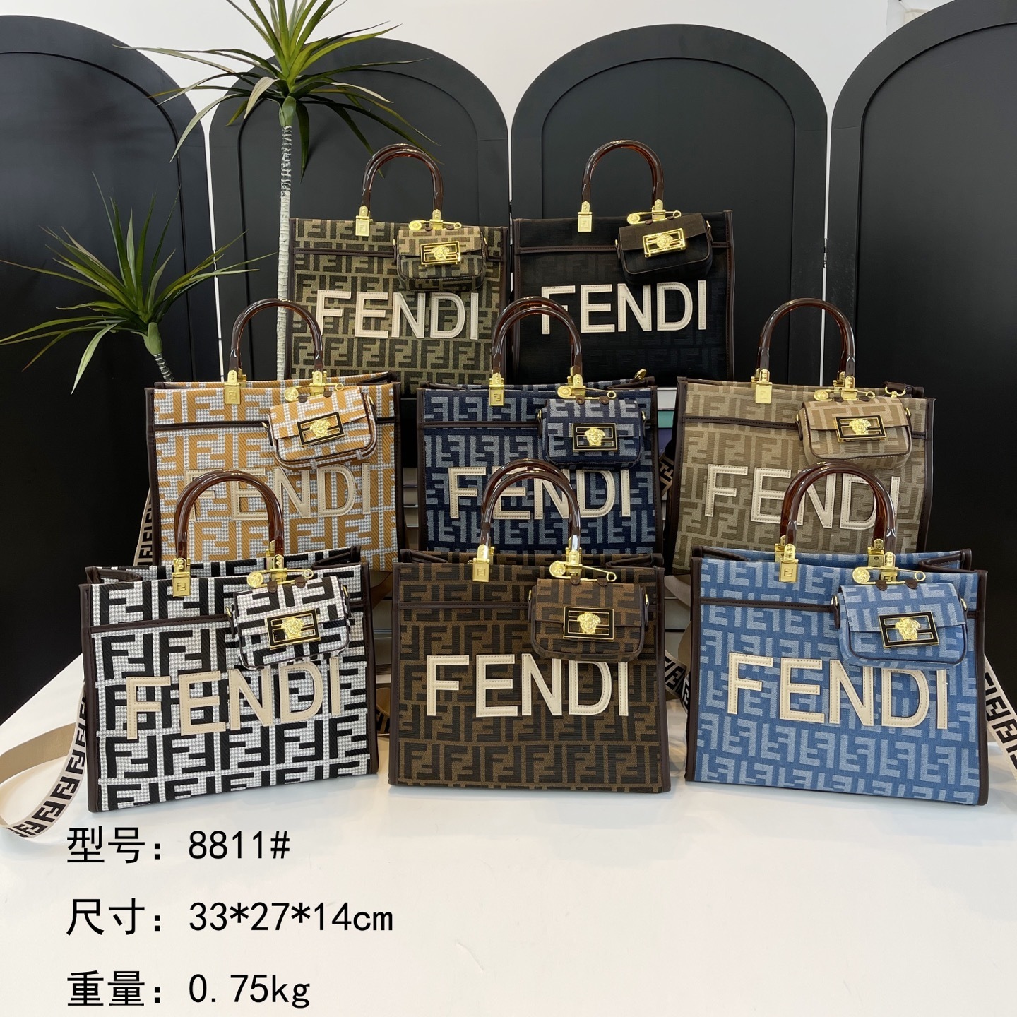 38$ Fendi handbag size 33x27x14cm 016474 BYA471 gallery