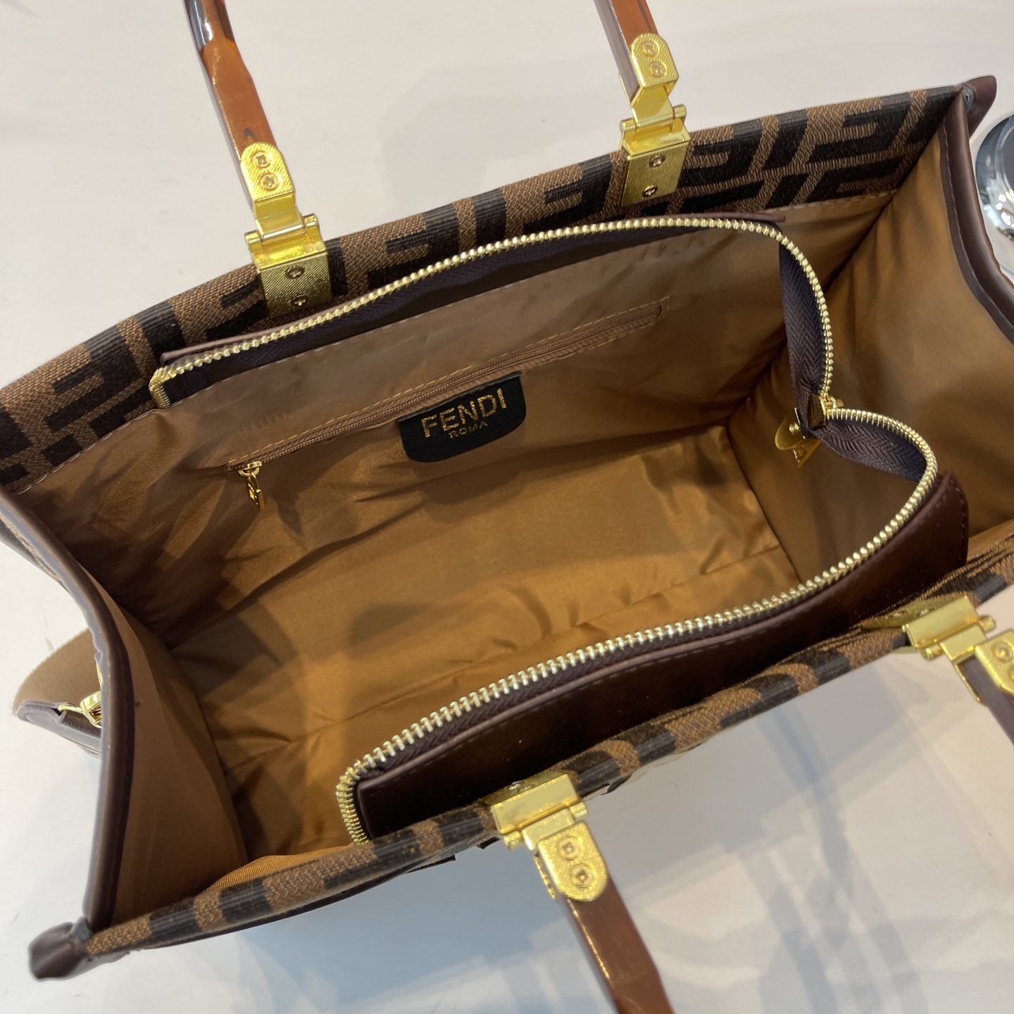 38$ Fendi handbag size 33x27x14cm 016474 BYA471 gallery