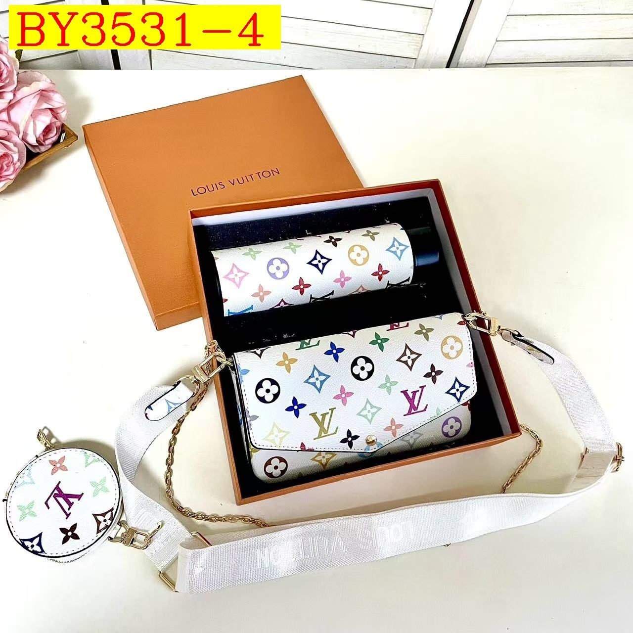 38$ LV Shoulder bag 017582 BY3531 gallery