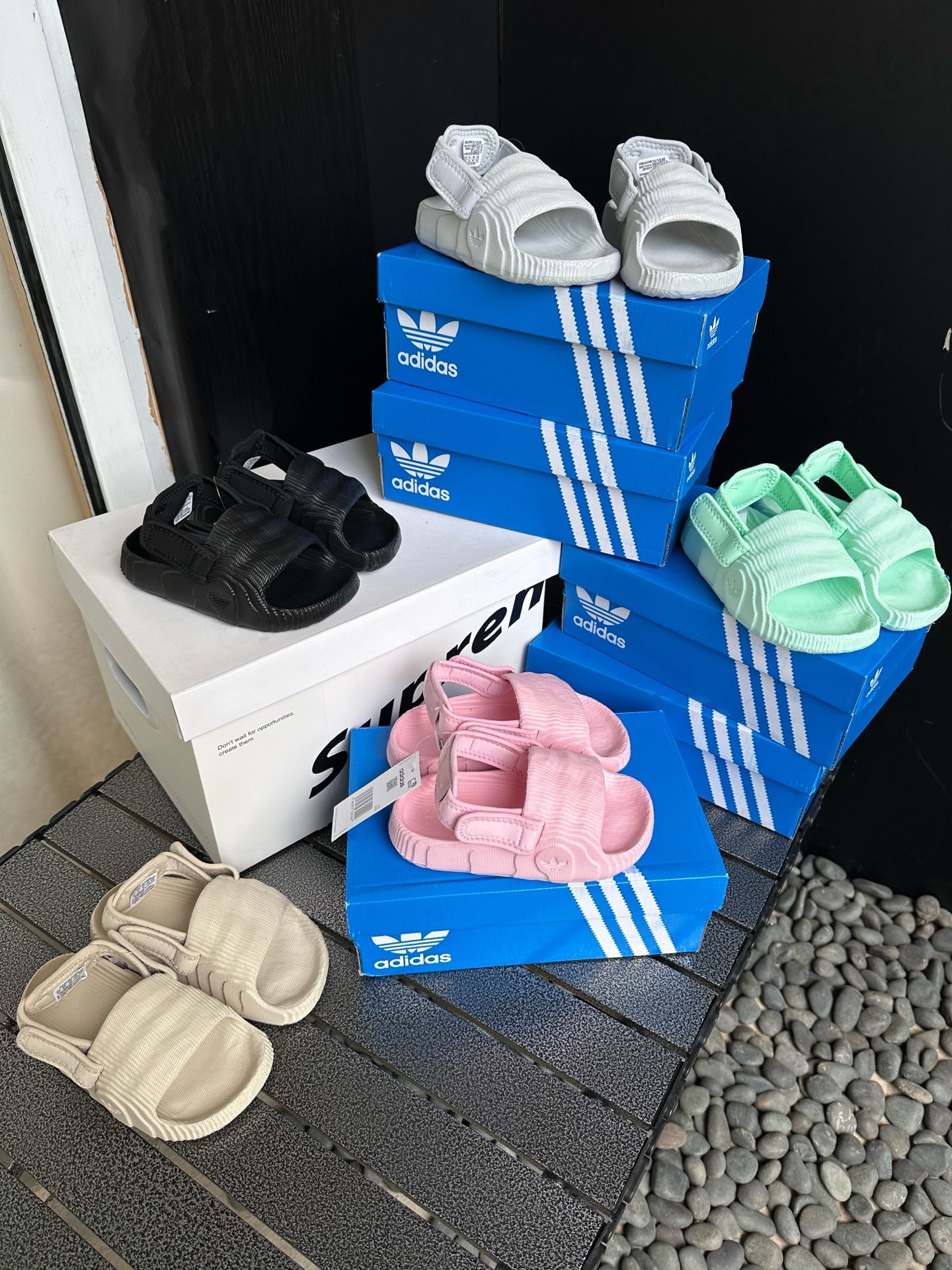 38$ adidas for kids size 25-35 311980 CDT174 gallery