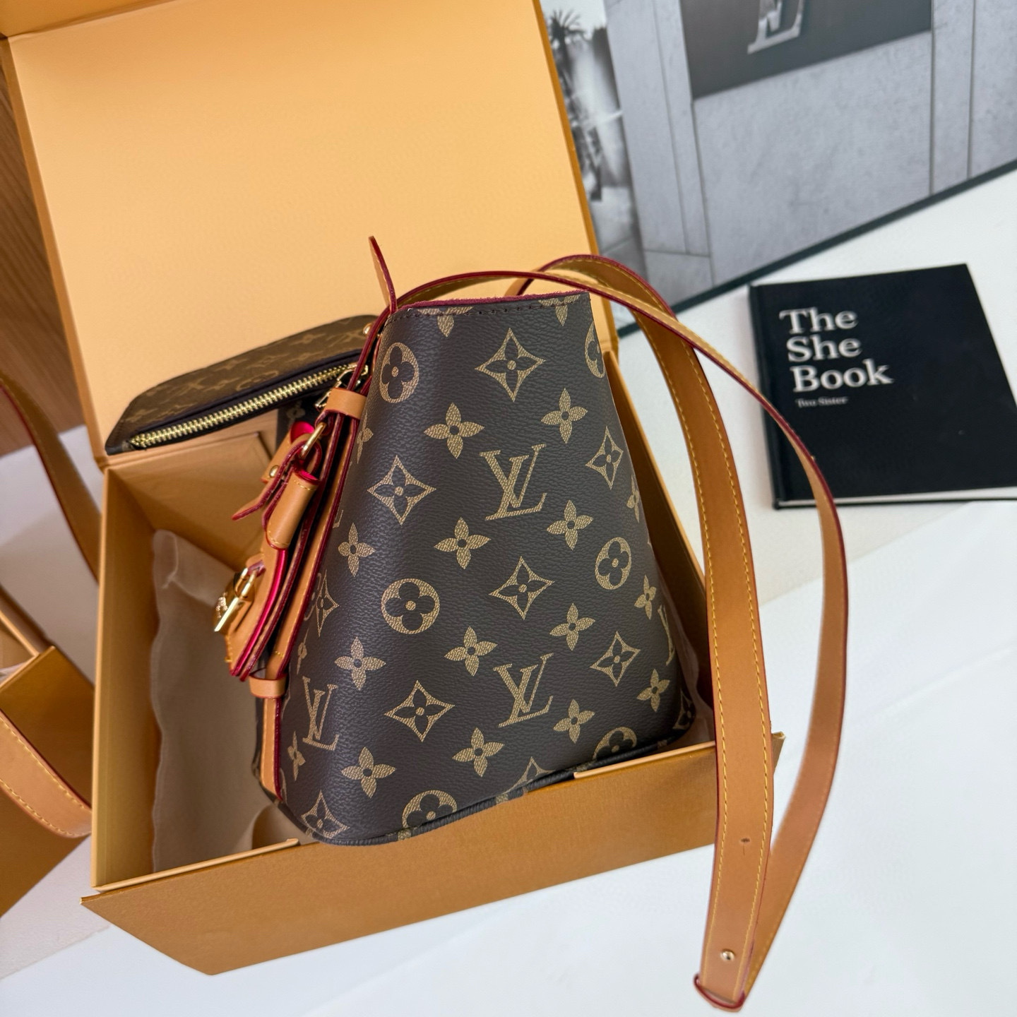 38$ dh LV Cs003 Shoulder bag size 24X18X13 cm 51672023687 DX648 gallery