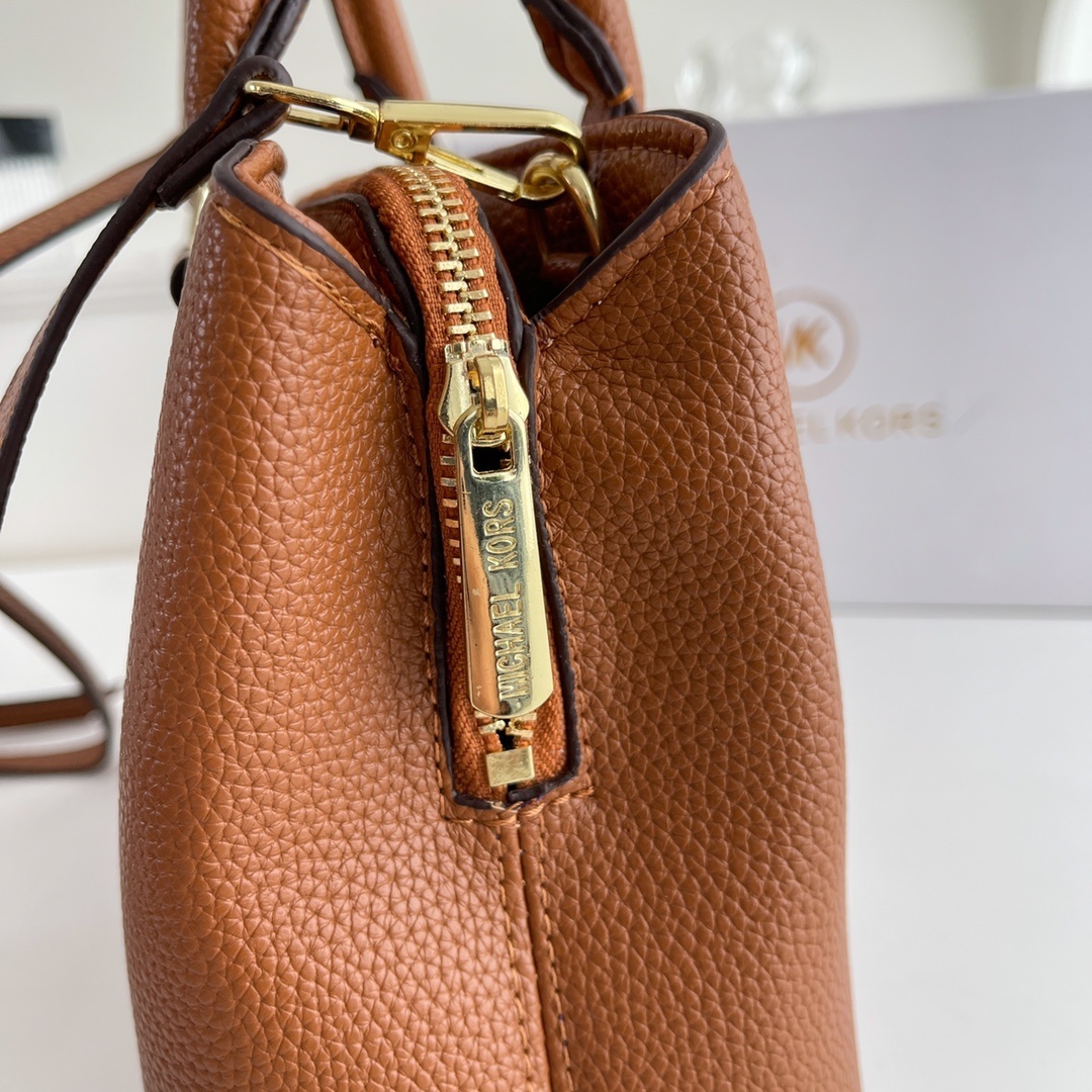 38$ dh MK 99180 Shoulder bag size 24X17X10 cm 91562823685 BY2473 gallery