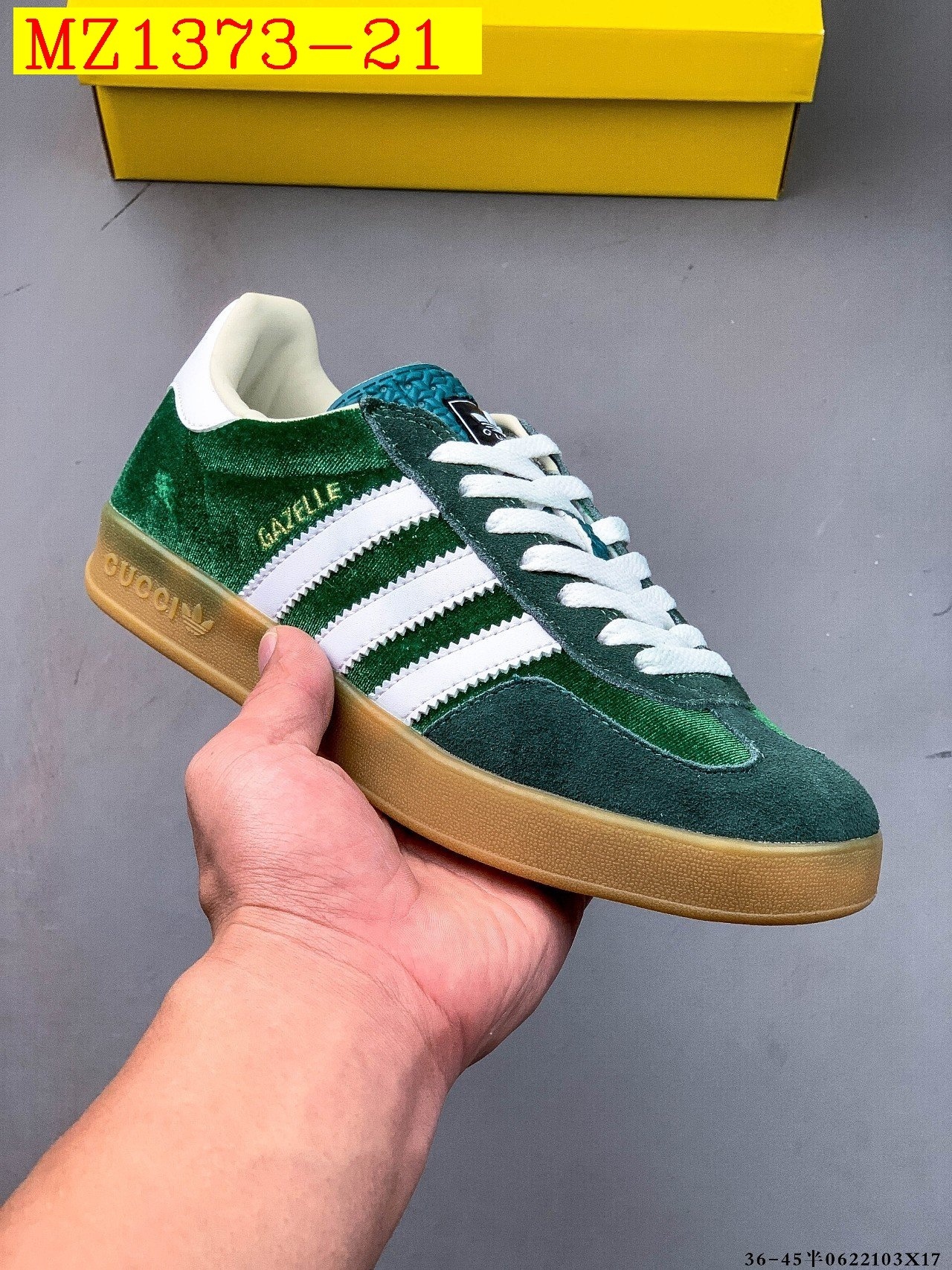 39$ Adidas Originals Gazelle size 36-45 half 614790 MZ1373 gallery