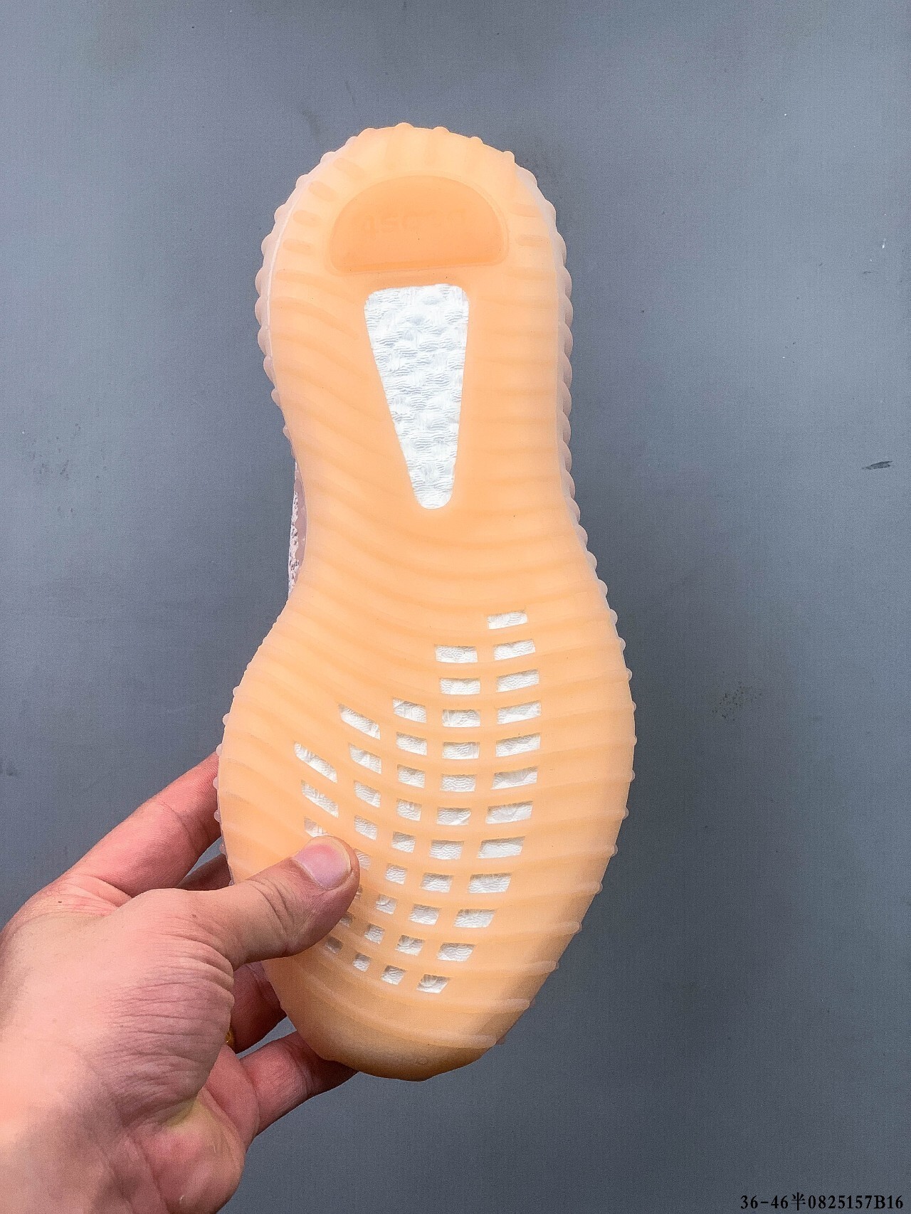 39$ Adidas YEEZY BOOST 350 V2 size 36-45 half 113620 MZ1443 gallery