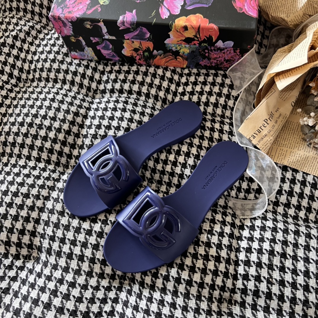 39$ DG size 35-41 510770 MR371 gallery