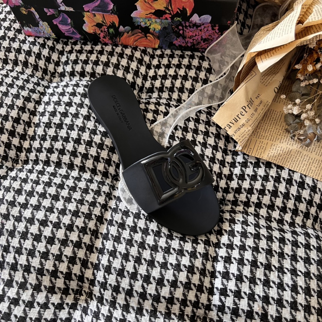 39$ DG size 35-41 510770 MR371 gallery