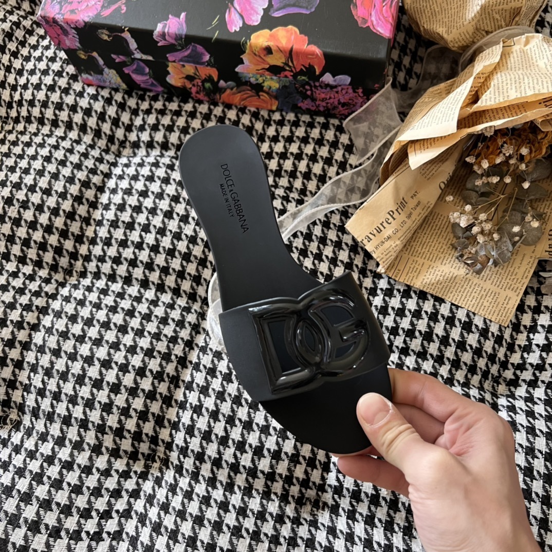 39$ DG size 35-41 510770 MR371 gallery