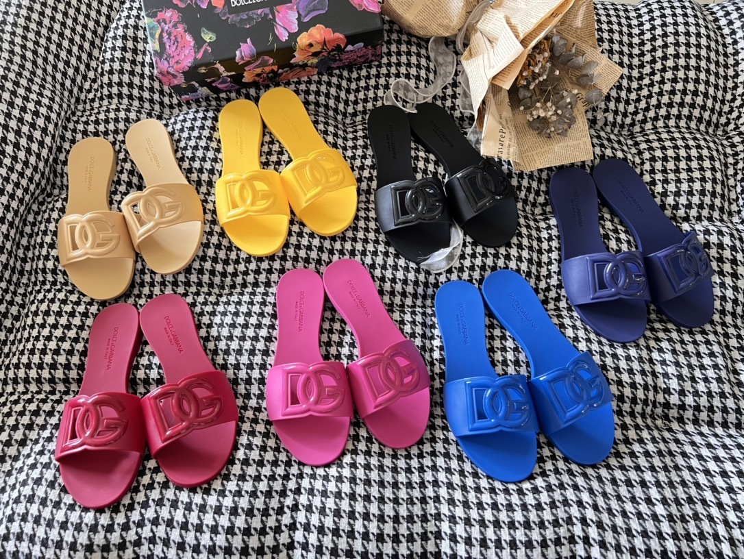 39$ DG size 35-41 510770 MR371 gallery