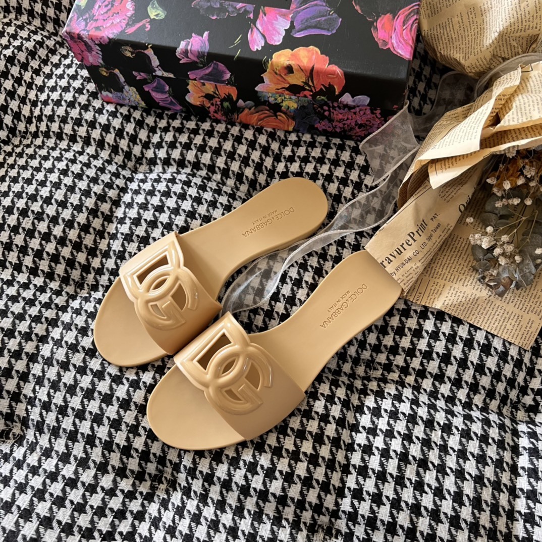 39$ DG size 35-41 510770 MR371 gallery