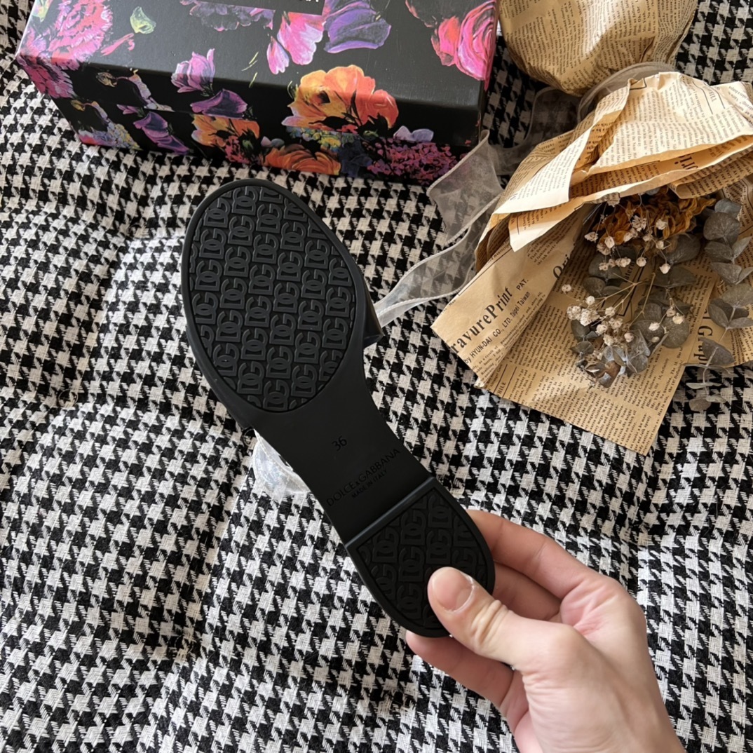 39$ DG size 35-41 510770 MR371 gallery