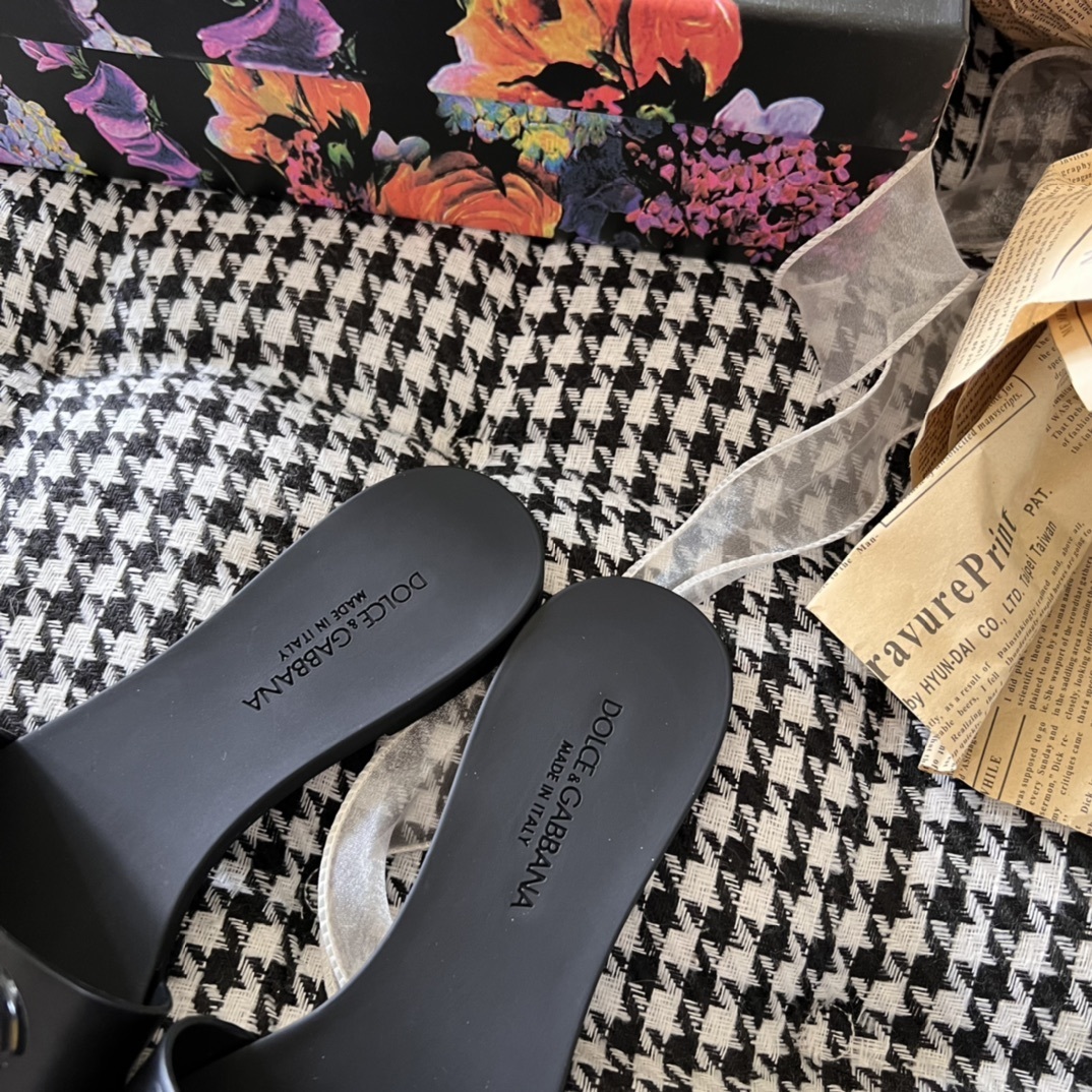 39$ DG size 35-41 510770 MR371 gallery