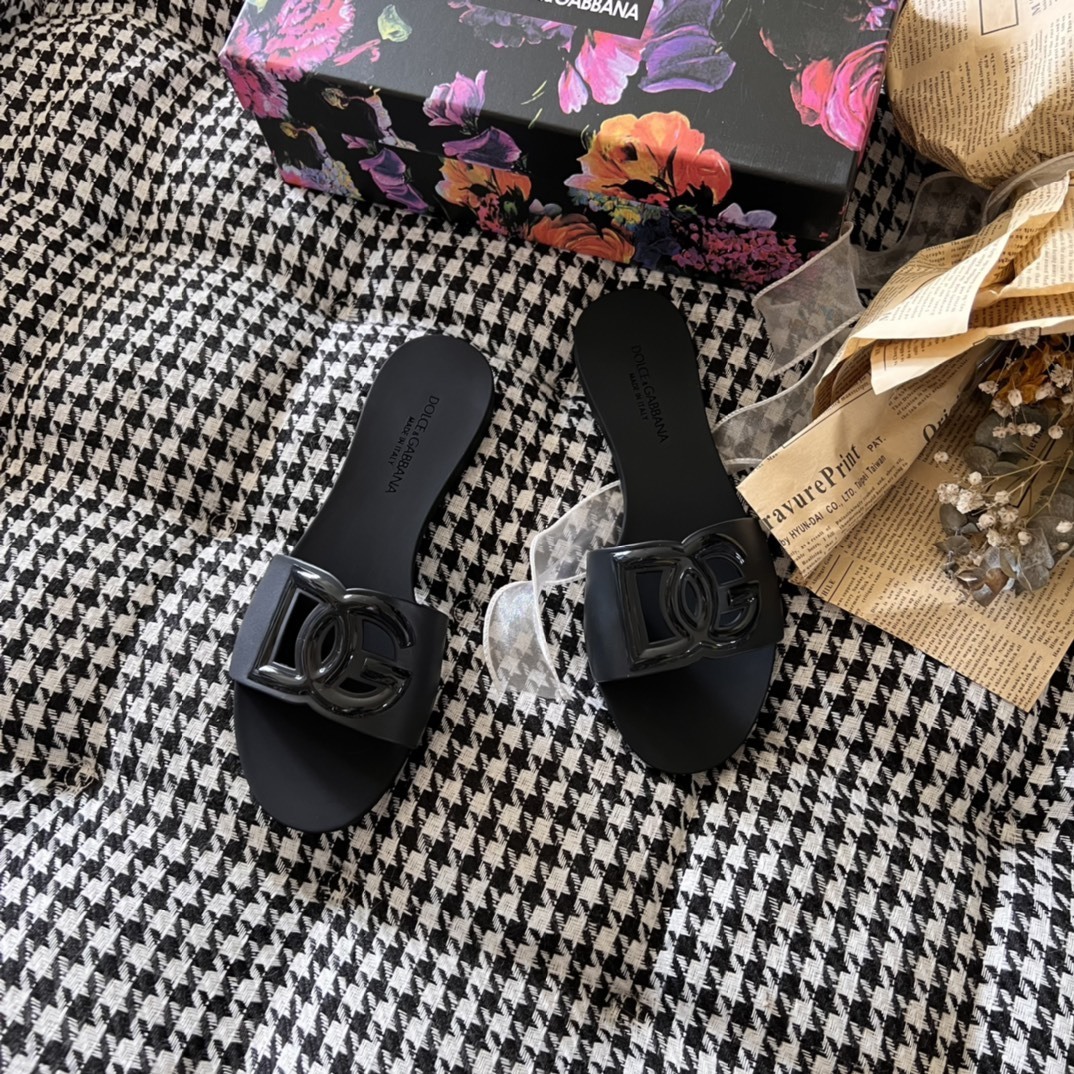 39$ DG size 35-41 510770 MR371 gallery