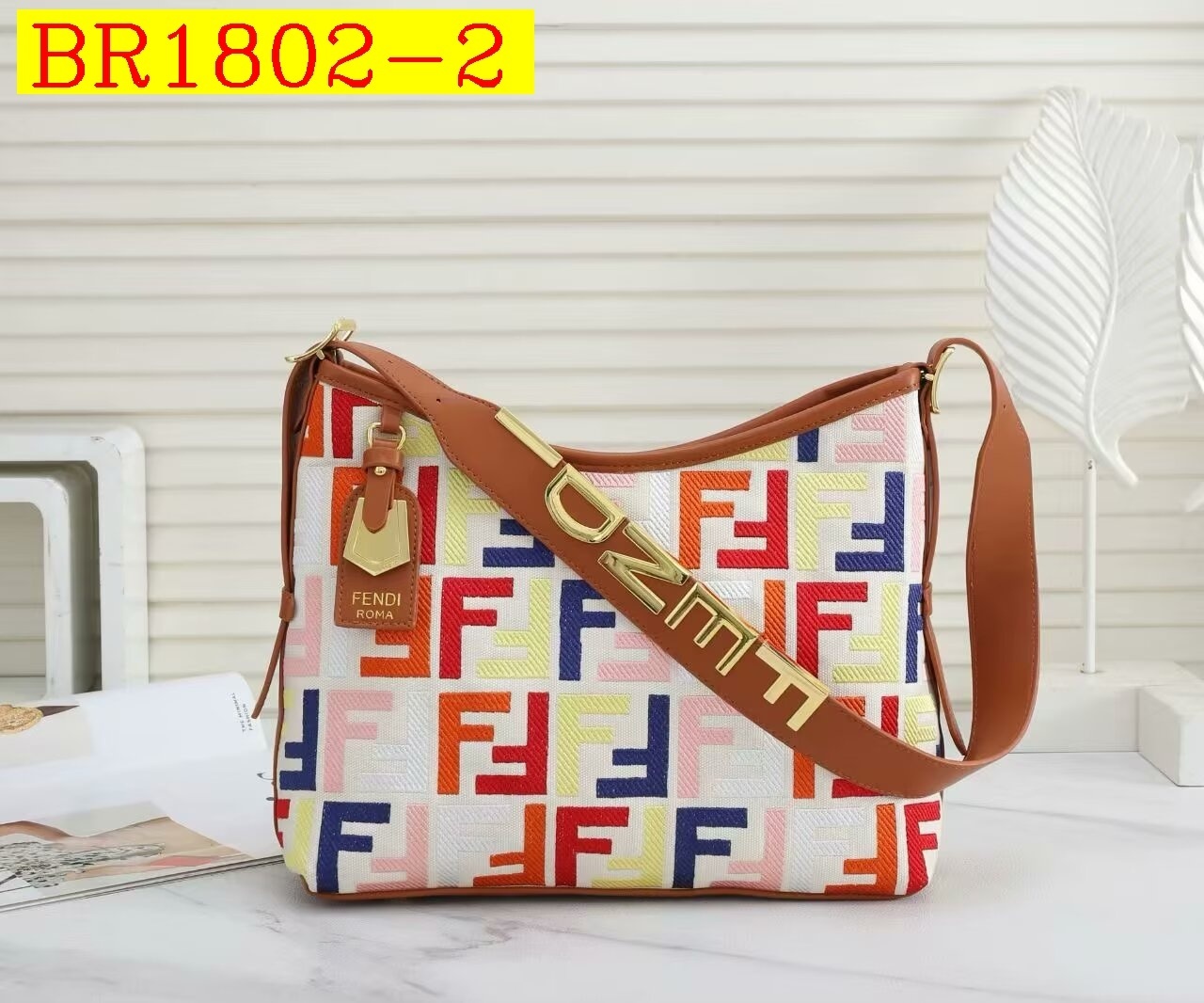 39$ FENDI 5632 Shoulder bag 215746 BR1802 gallery