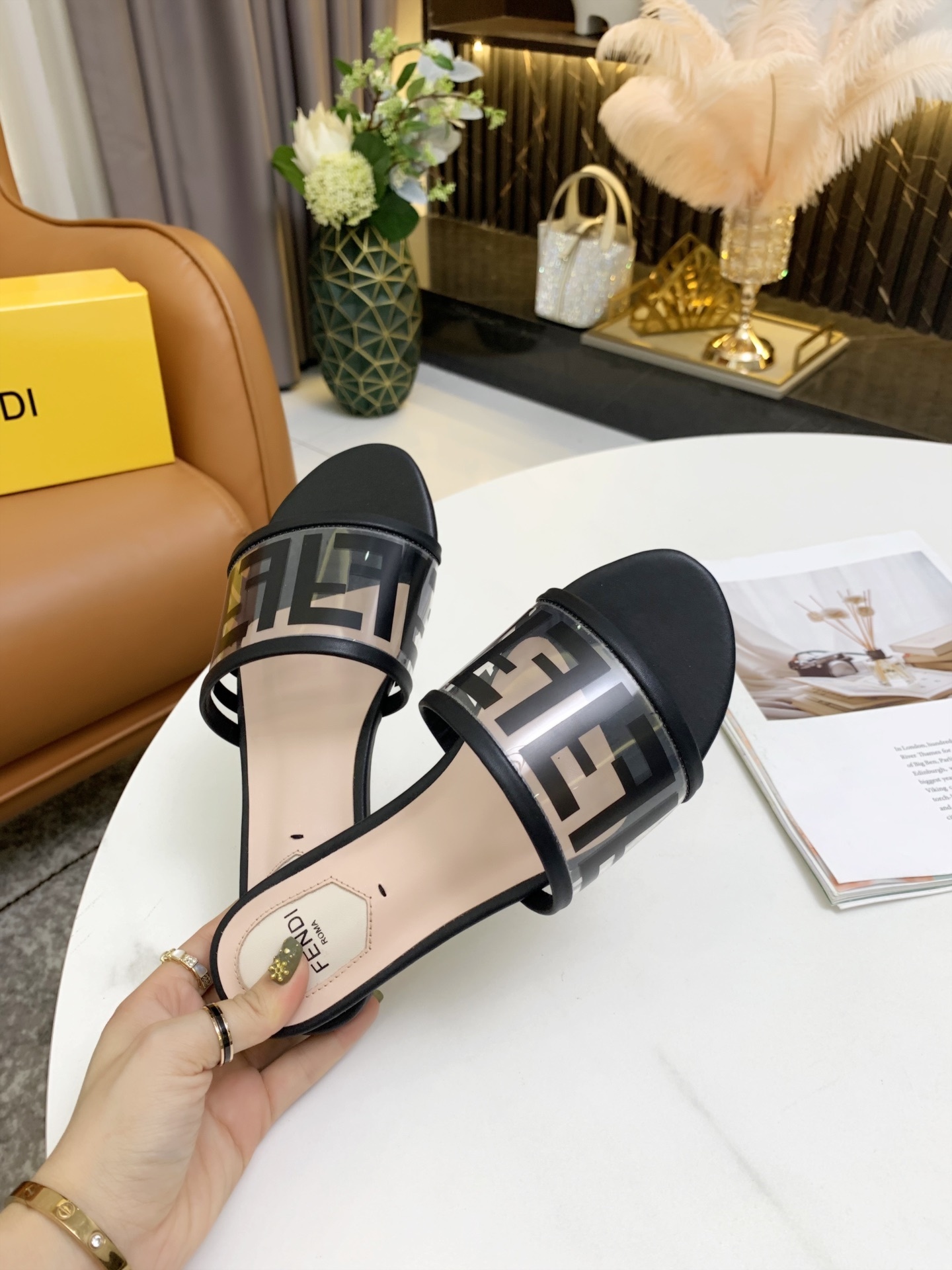 39$ FENDI size 35-42 919750 MR341 gallery