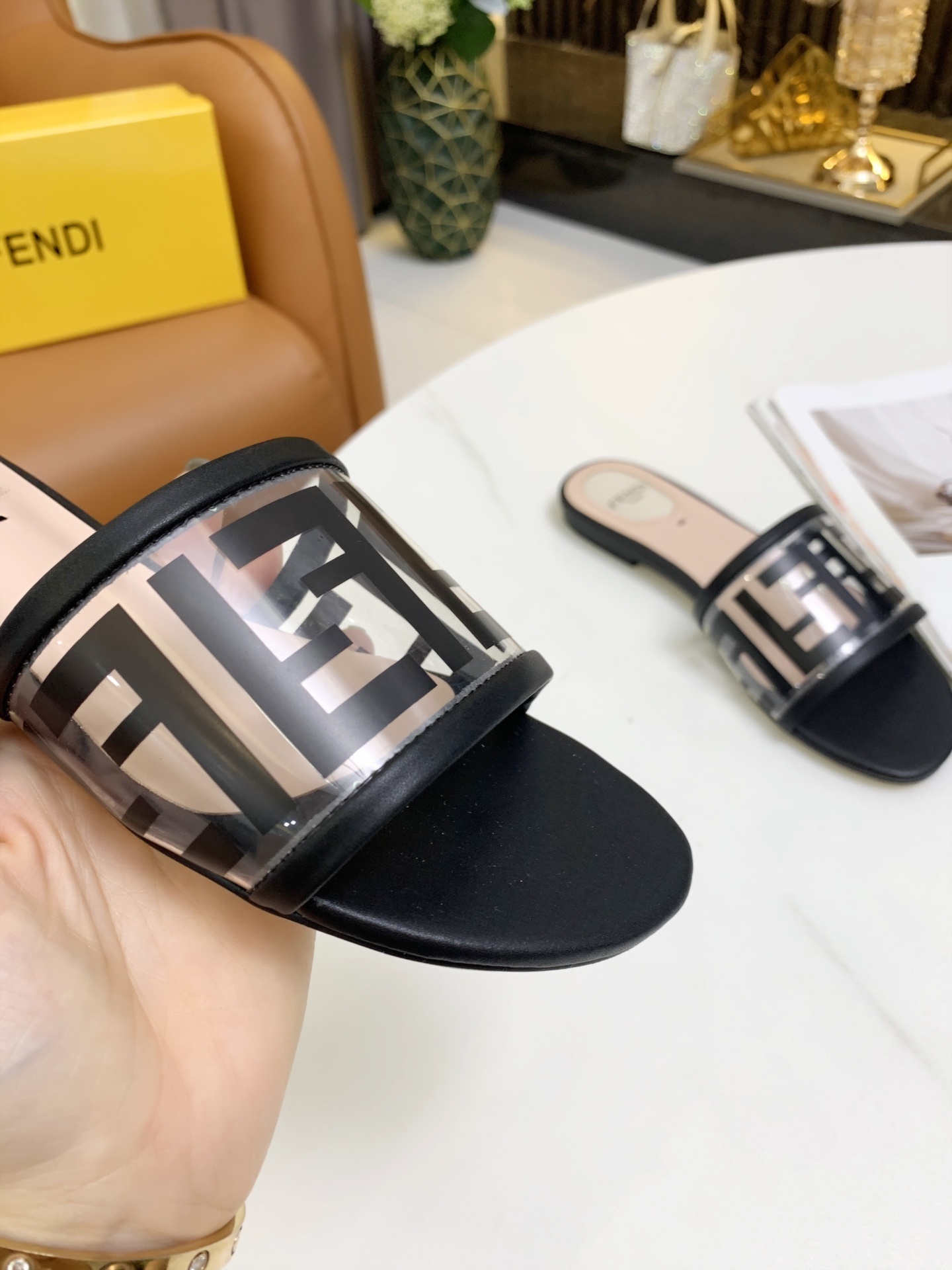 39$ FENDI size 35-42 919750 MR341 gallery
