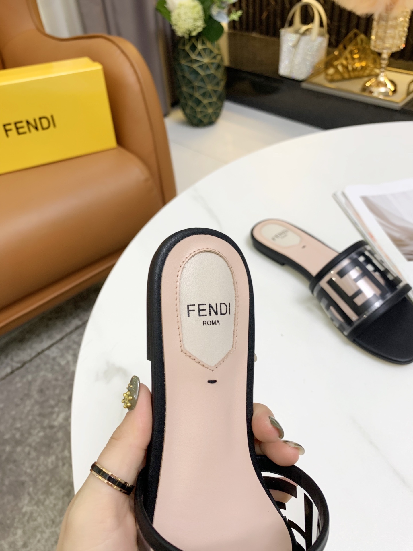 39$ FENDI size 35-42 919750 MR341 gallery