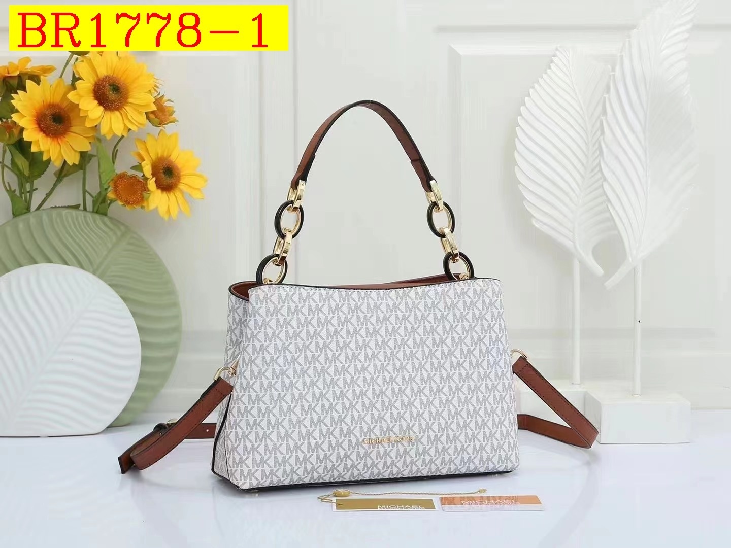 39$ MK 20201 Tote bag size 27x18x11 cm 116786 BR1778 gallery
