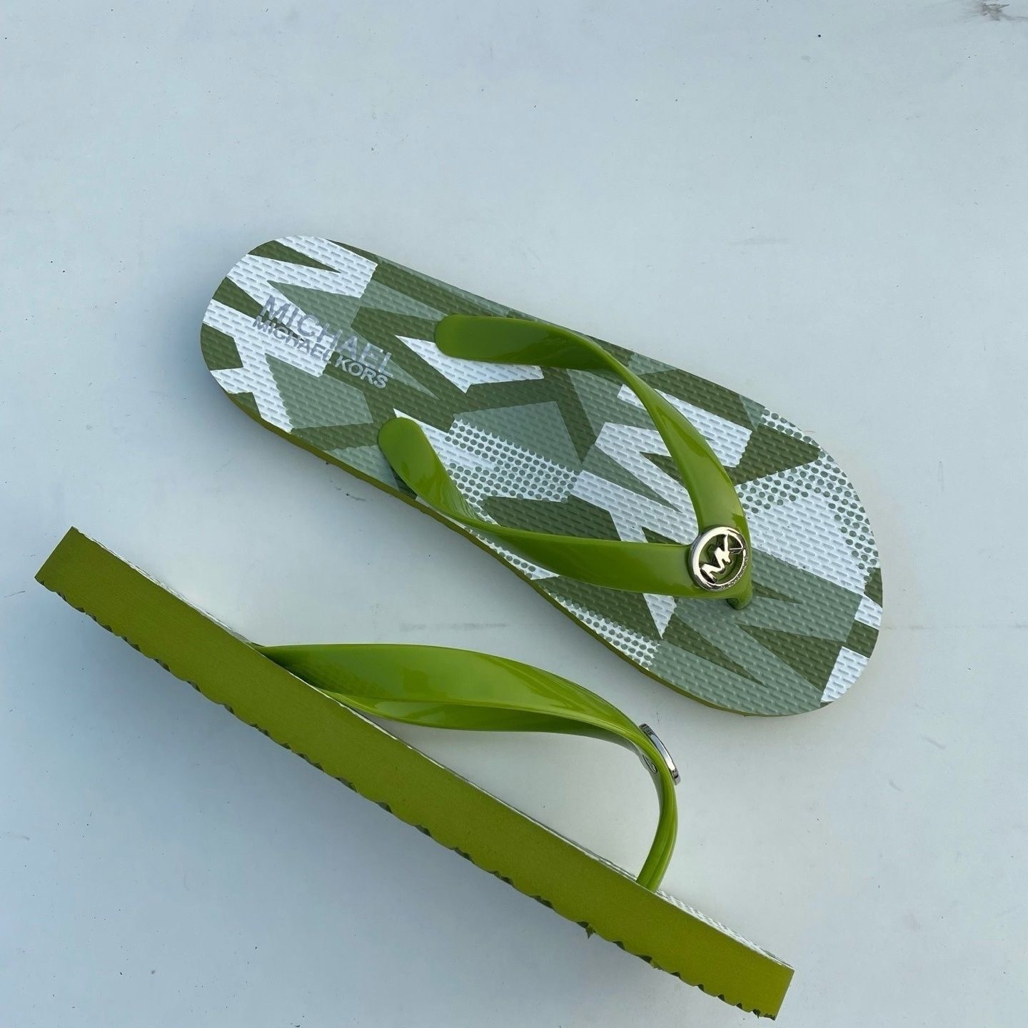 39$ MK Slippers Size 35-40 017700 ZZ771 gallery