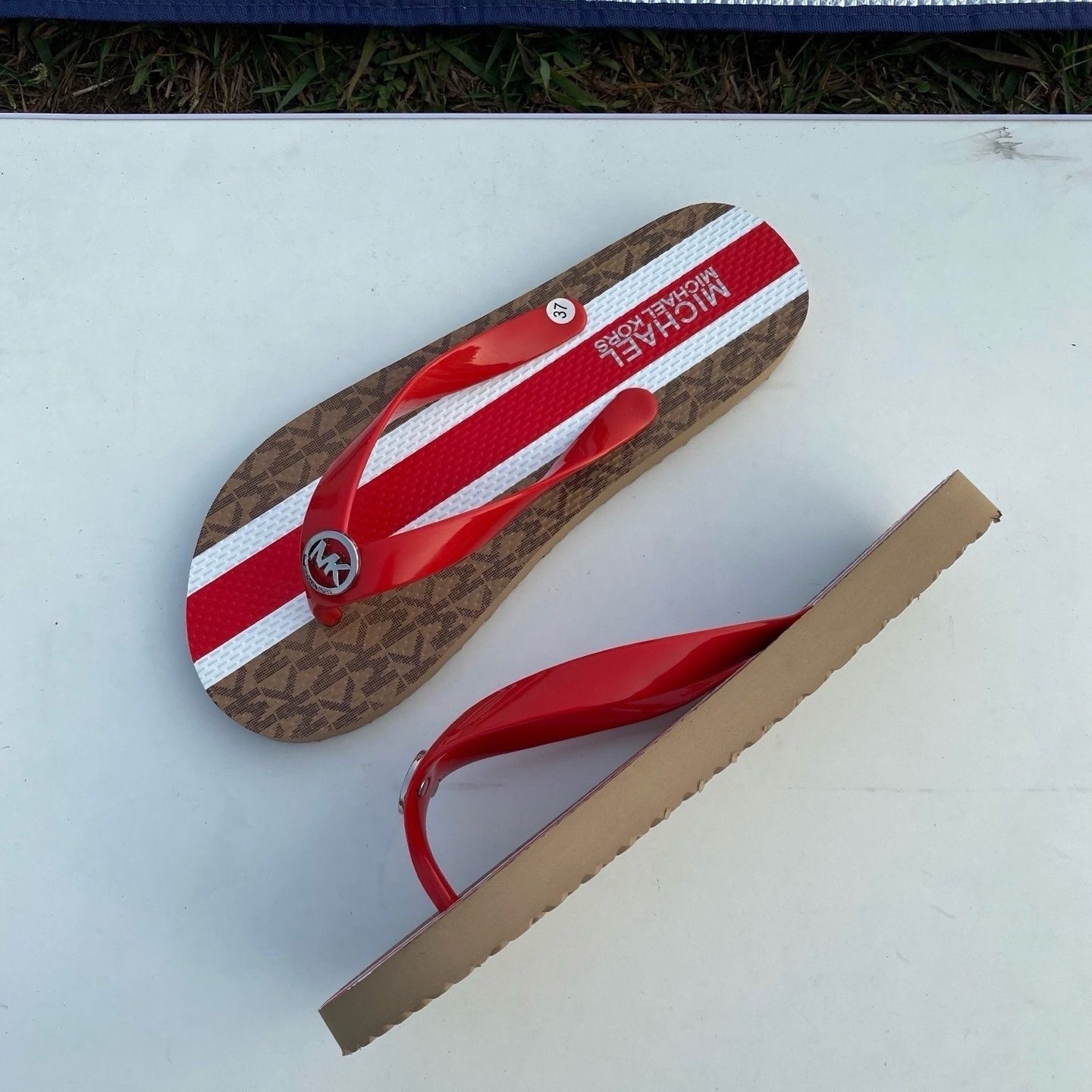 39$ MK Slippers Size 35-40 017700 ZZ771 gallery