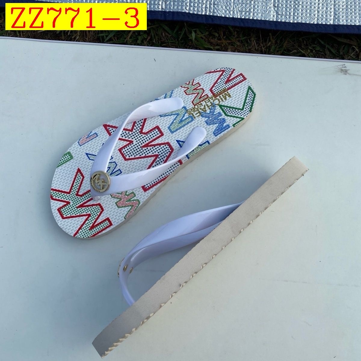 39$ MK Slippers Size 35-40 017700 ZZ771 gallery