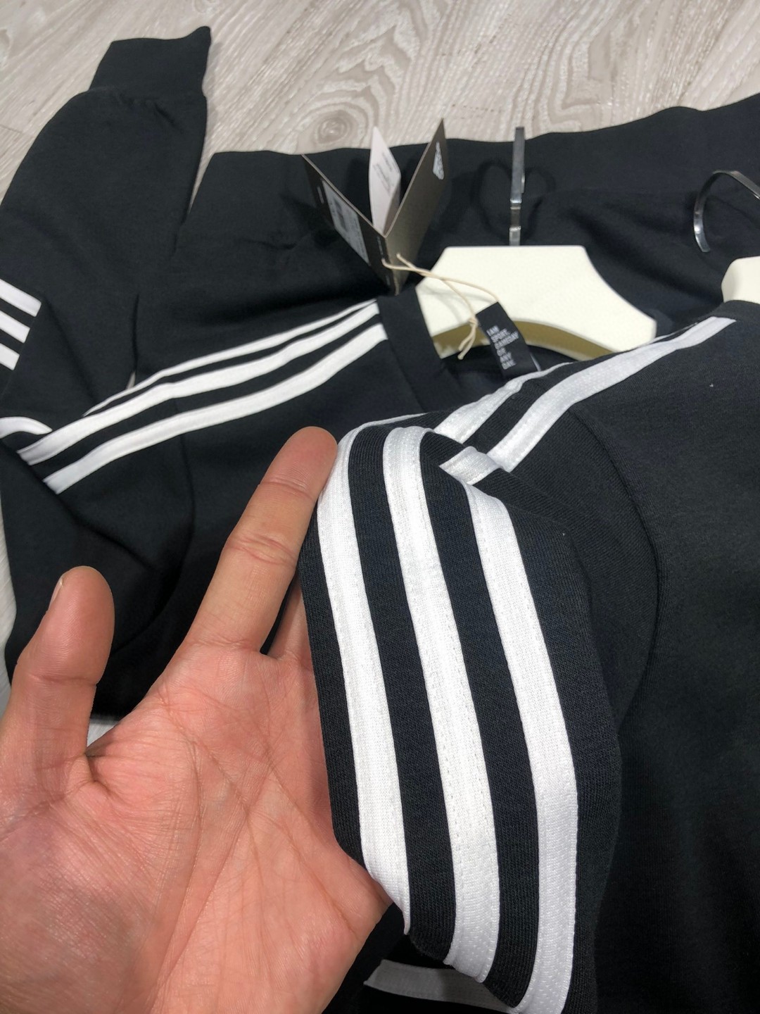 39$ dh ADIDAS M MH 24SS Sweatshirt size M-2XL 71458033795 DA360 gallery