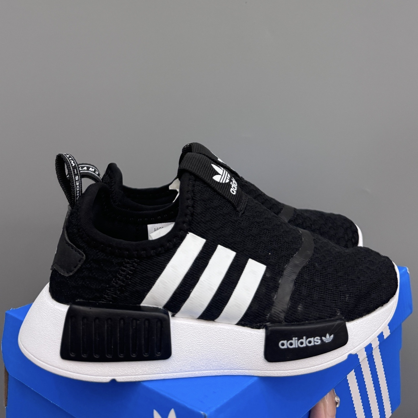 39$ dh adidas for kids size 22-38 61592023790 CDT24 gallery