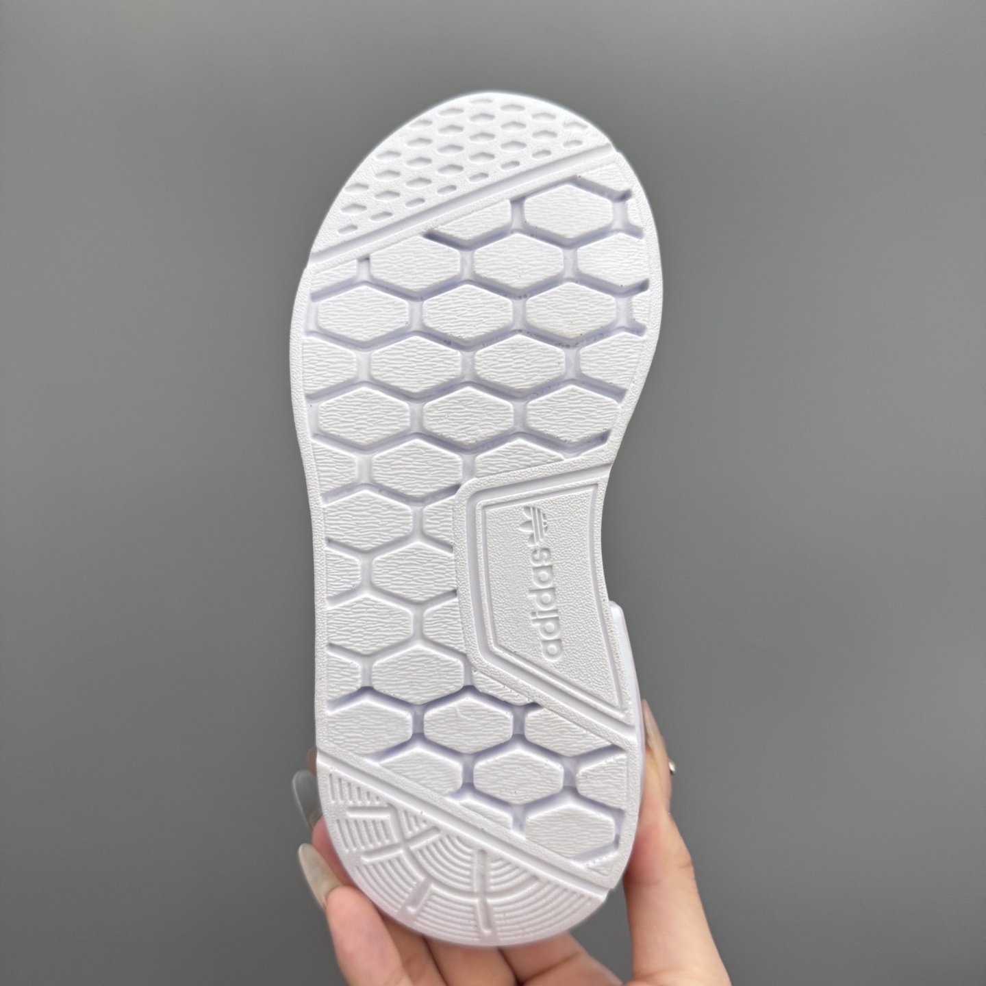 39$ dh adidas for kids size 22-38 61592023790 CDT24 gallery