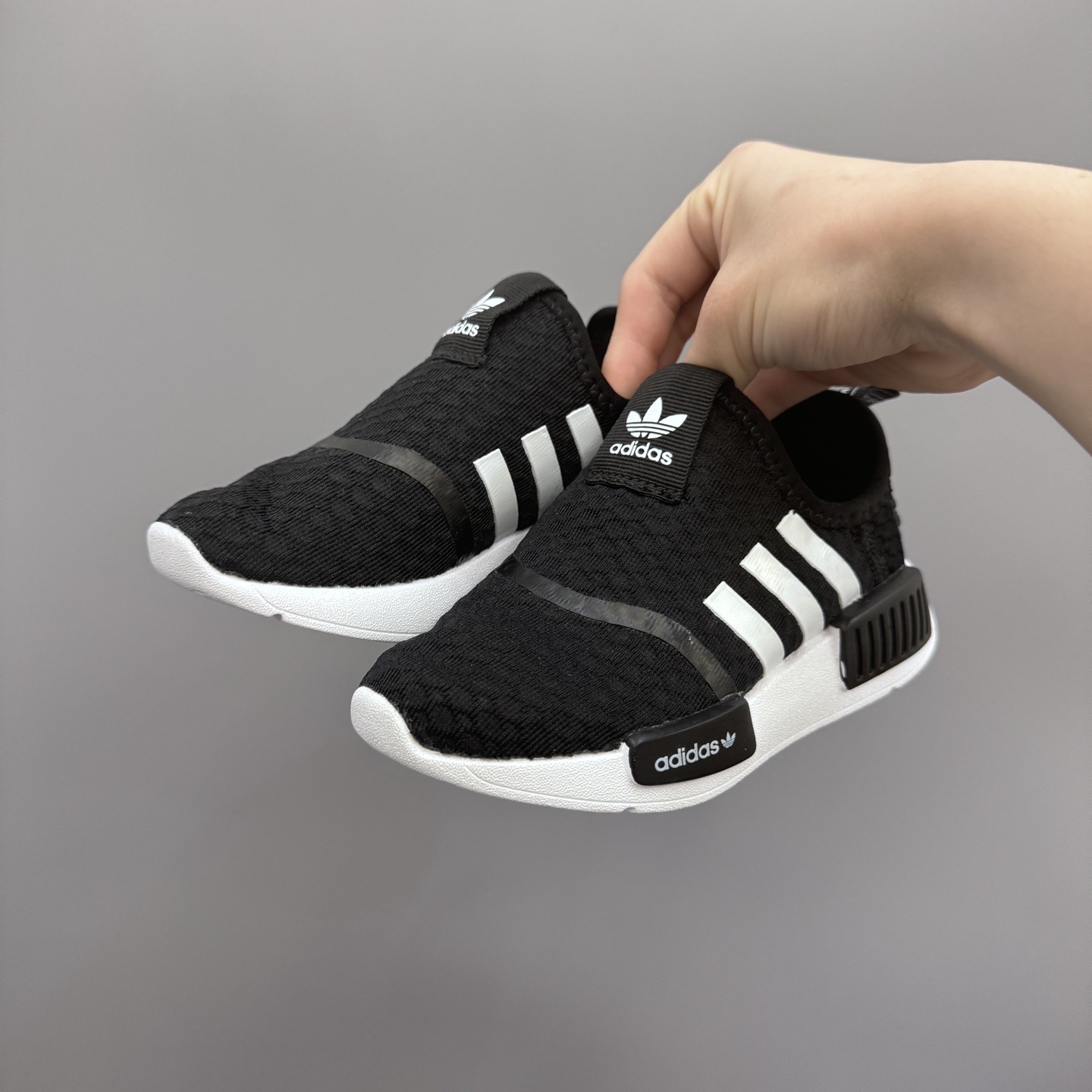39$ dh adidas for kids size 22-38 61592023790 CDT24 gallery