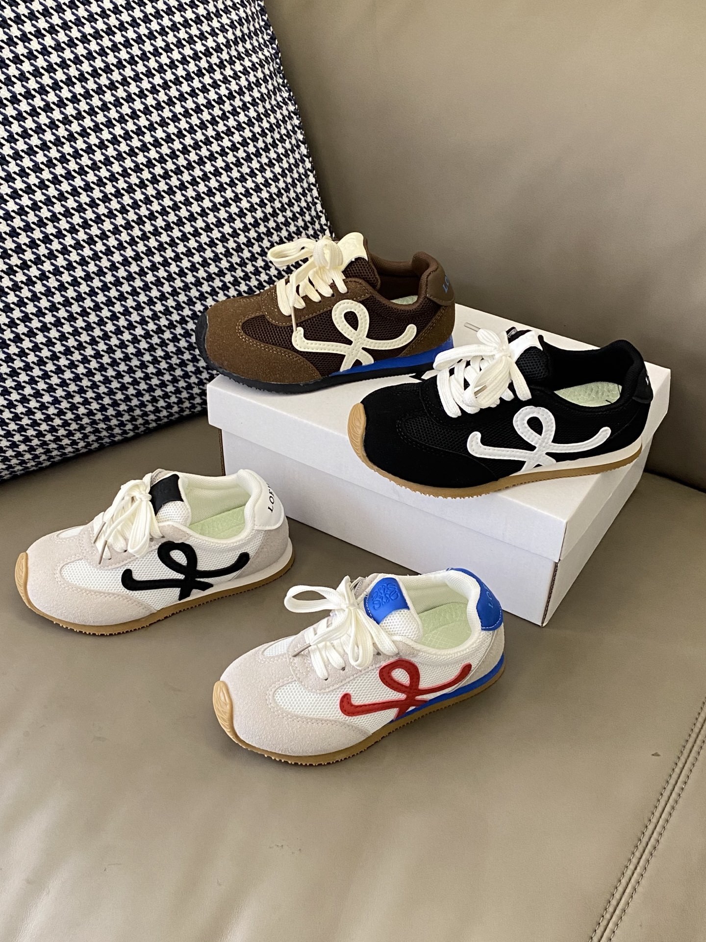 40$ LOEWE for kids Size27-36 426180 CDT142 gallery