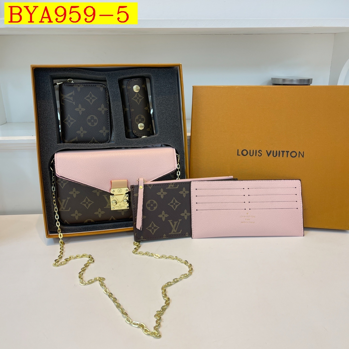 40$ LV Shoulder bag size 21x13x3cm 112610 BYA959 gallery