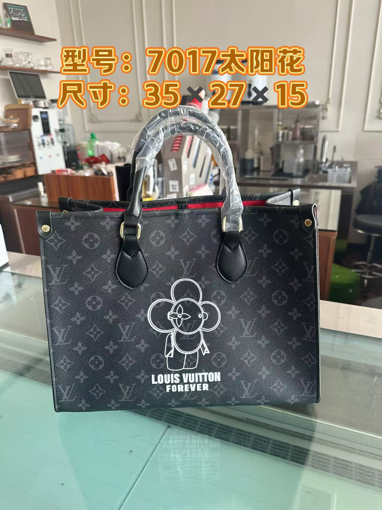 40$ Lv pu Tote bag size 35X27X15 CM 013770 DX710 gallery