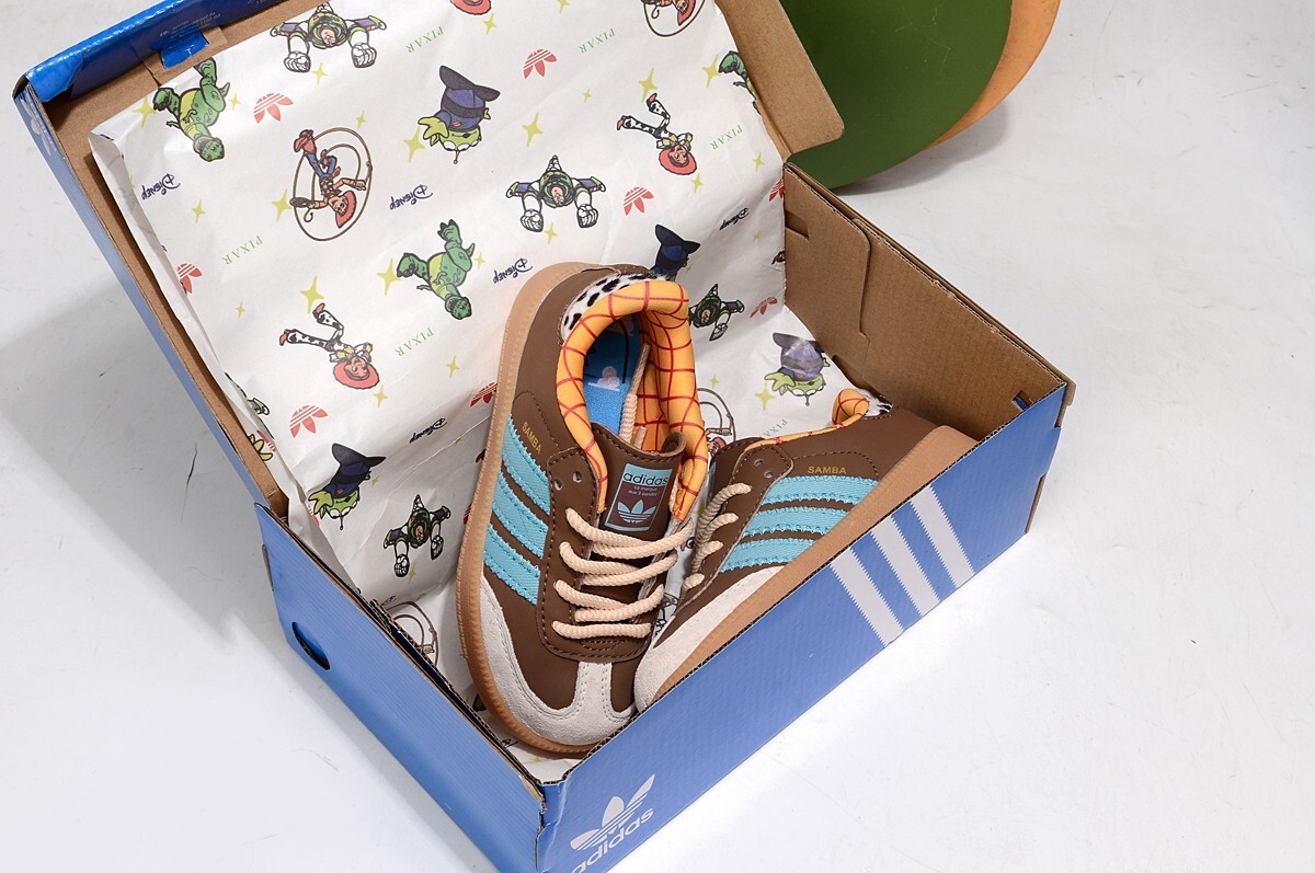 40$ adidas for kids size 24-35 328040 CDT308 gallery