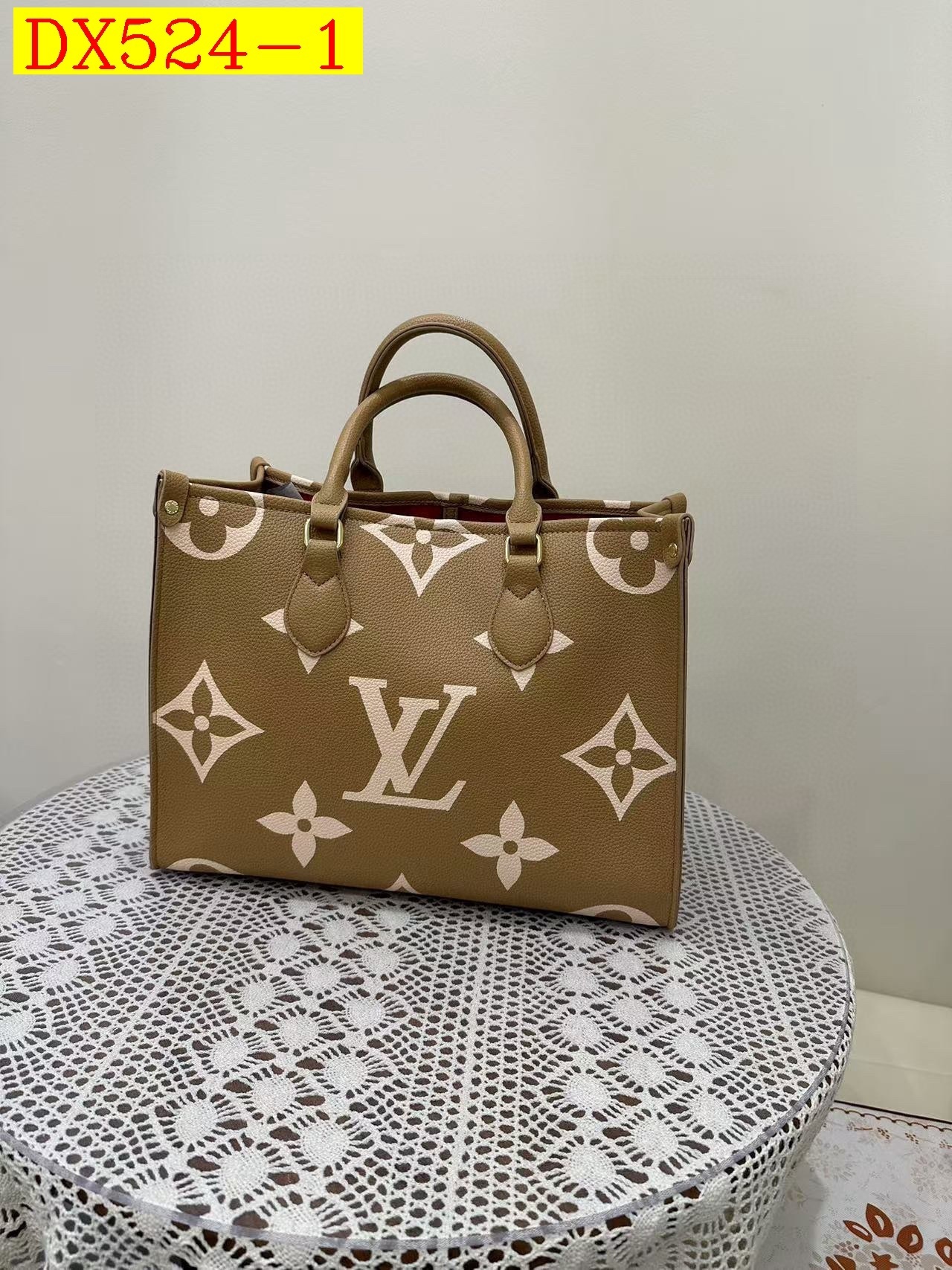 40$ dh LV 7017 Shoulder bag size 35X27X15 cm 31564024707 DX524 gallery