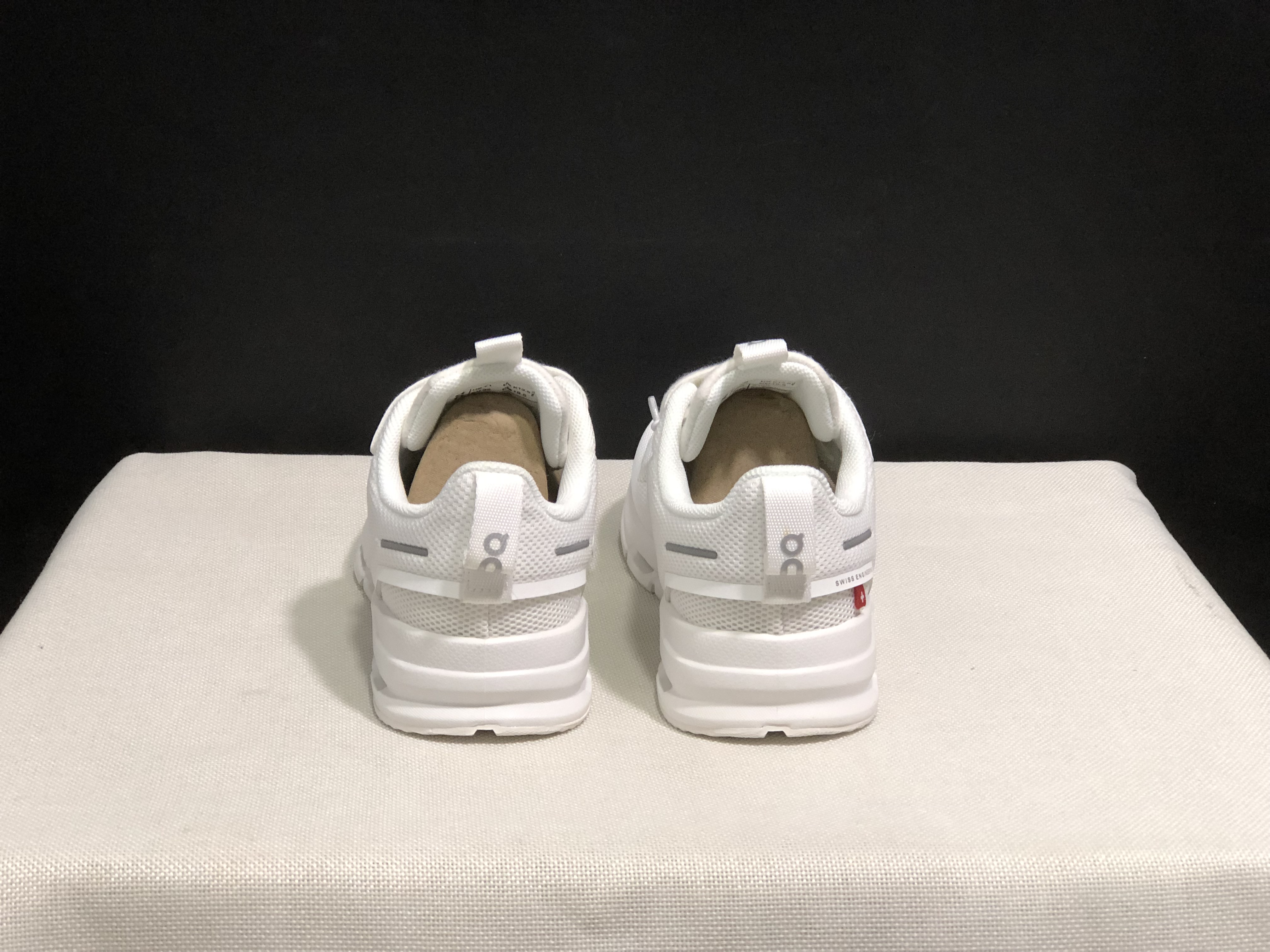 40$ new_dh On Cloud Play Size 26-37.5 51286023686 HH13S62 gallery