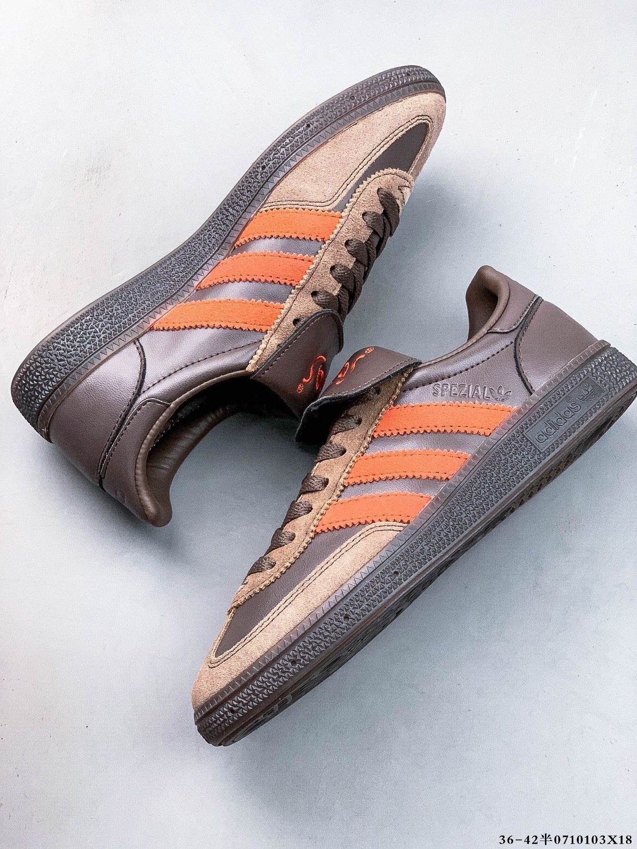 41$ Adidas HANDBALL SPEZIAL size 36-41 half 416840 QE138 gallery