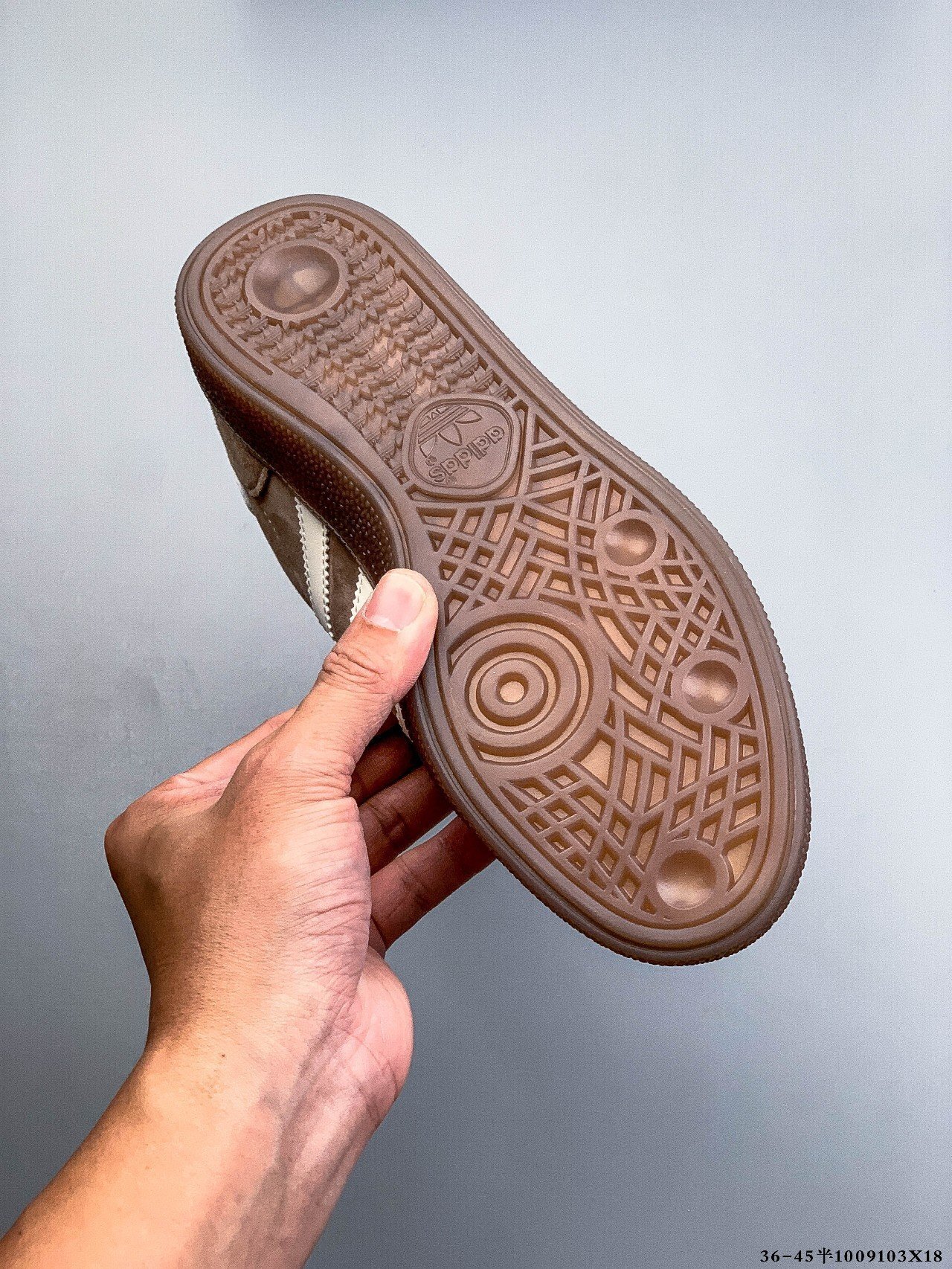 41$ Adidas HANDBALL SPEZIAL size 36-41 half 416840 QE138 gallery