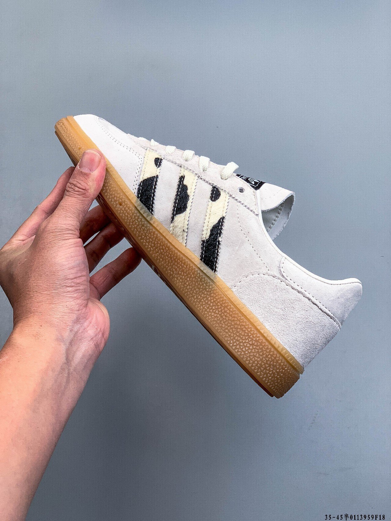 41$ Adidas HANDBALL SPEZIAL size 36-41 half 416840 QE138 gallery