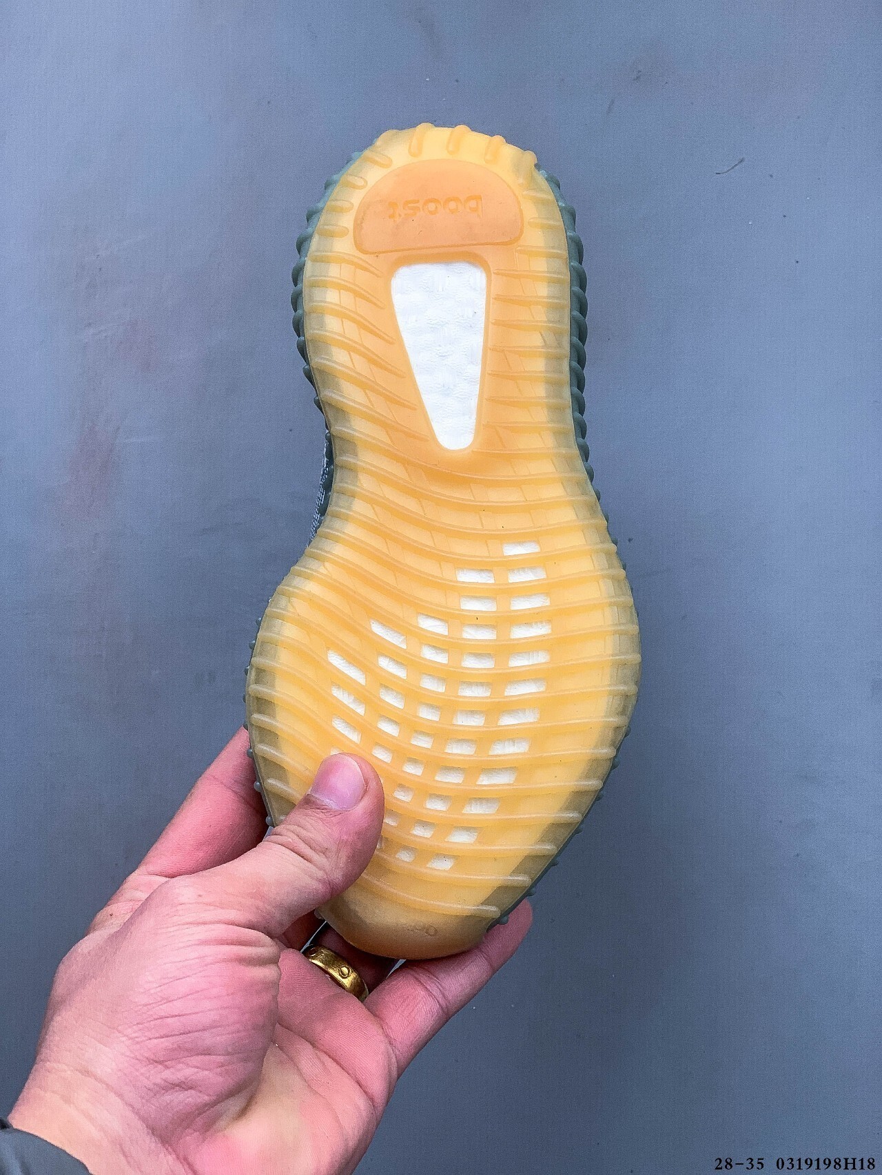 41$ Adidas YEEZY BOOST 350 V2 size 36-45 half 715890 MZ1461 gallery