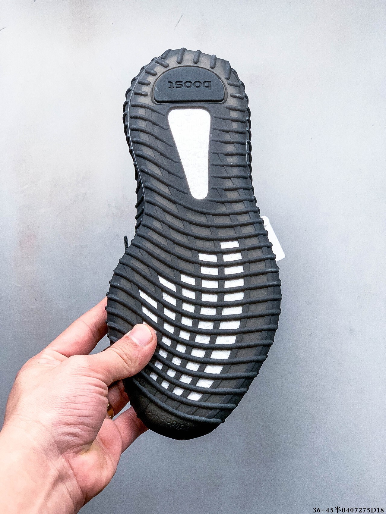 41$ Adidas YEEZY BOOST 350 V2 size 36-45 half 916810 MZ1463 gallery