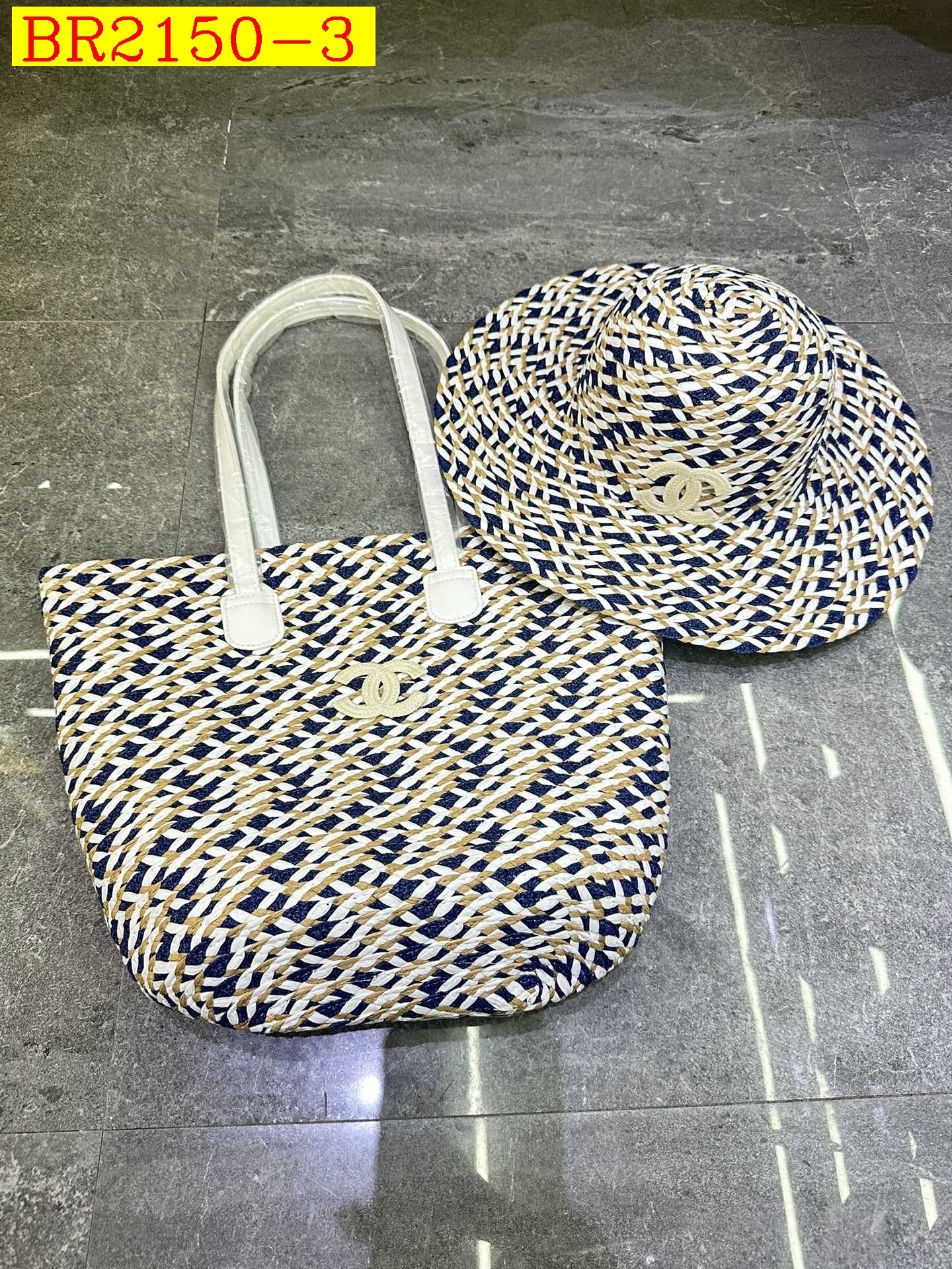 41$ CHANEL Beach hat set 317970 BR2150 gallery