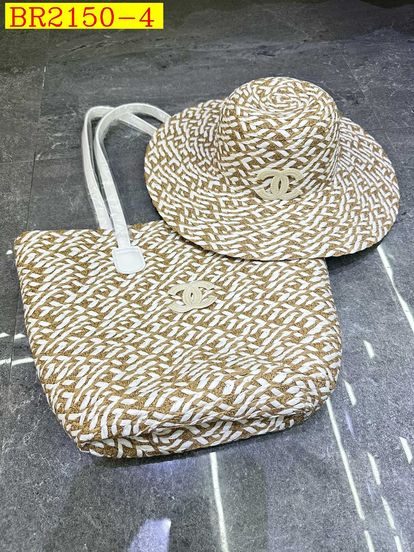 41$ CHANEL Beach hat set 317970 BR2150 gallery